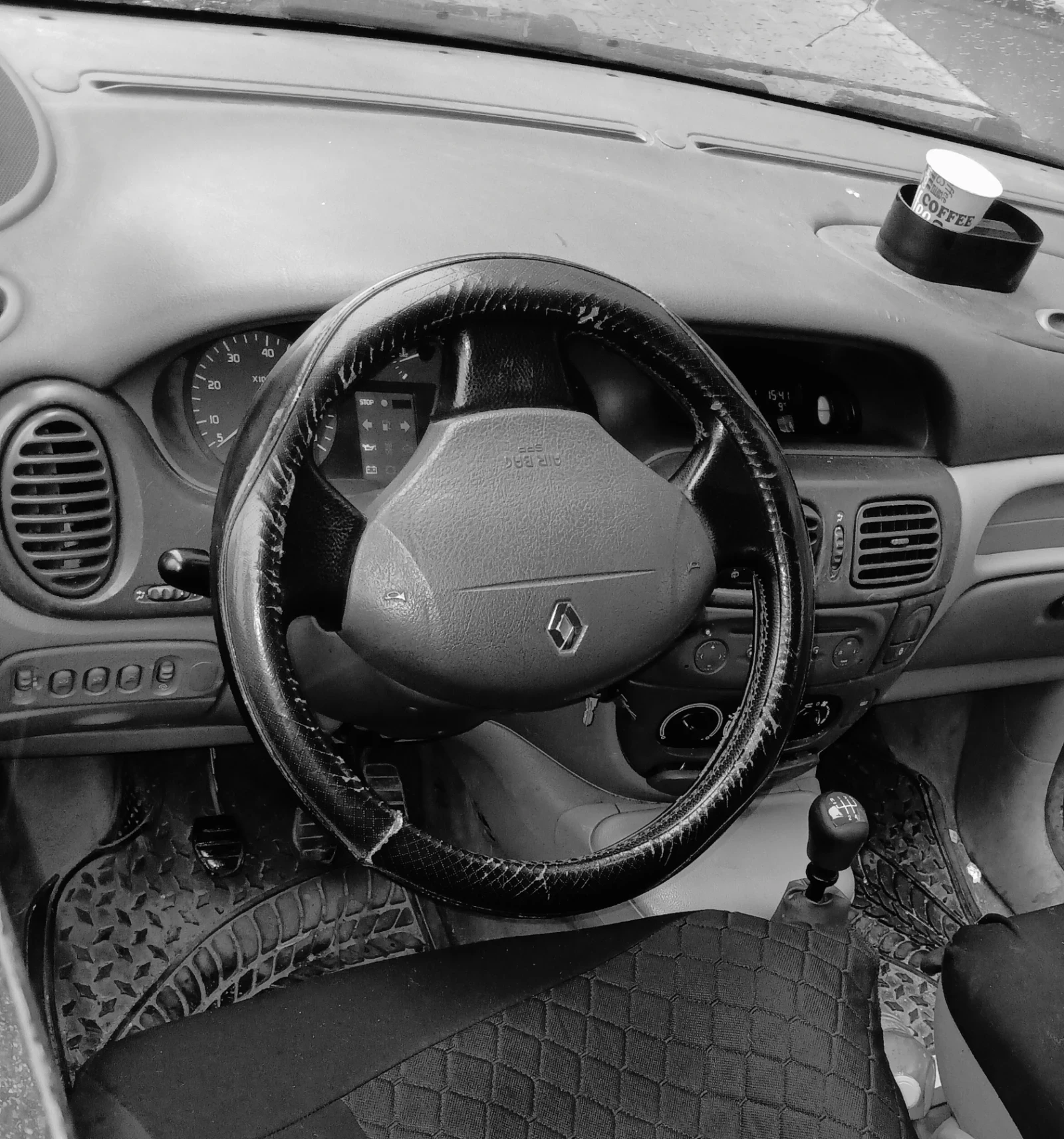 Renault Scenic + , снимка 4 - Автомобили и джипове - 54358530