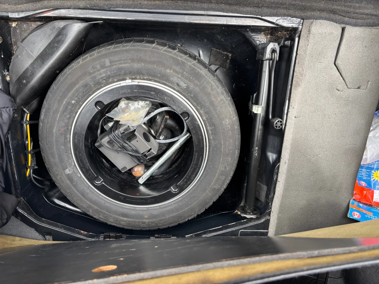 Mercedes-Benz 126 300SE + ASD, снимка 11 - Автомобили и джипове - 54527221