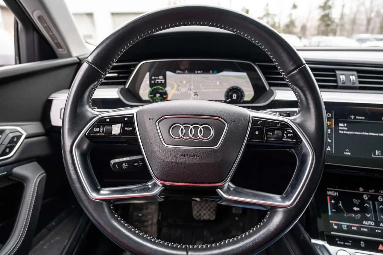 Audi E-Tron /360/DIS/B&O/ОБДУХВАНЕ, снимка 10 - Автомобили и джипове - 54761760