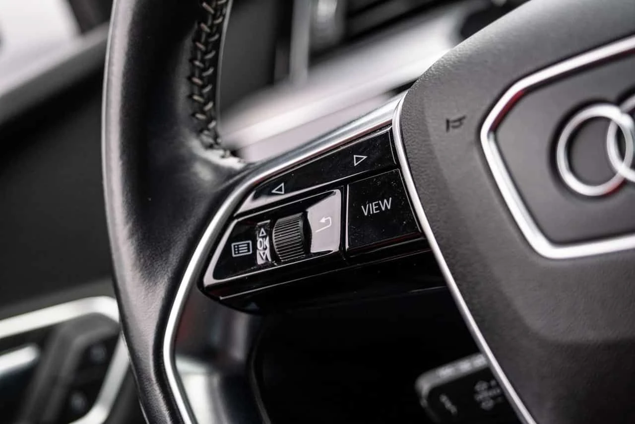 Audi E-Tron /360/DIS/B&O/ОБДУХВАНЕ, снимка 12 - Автомобили и джипове - 54761760