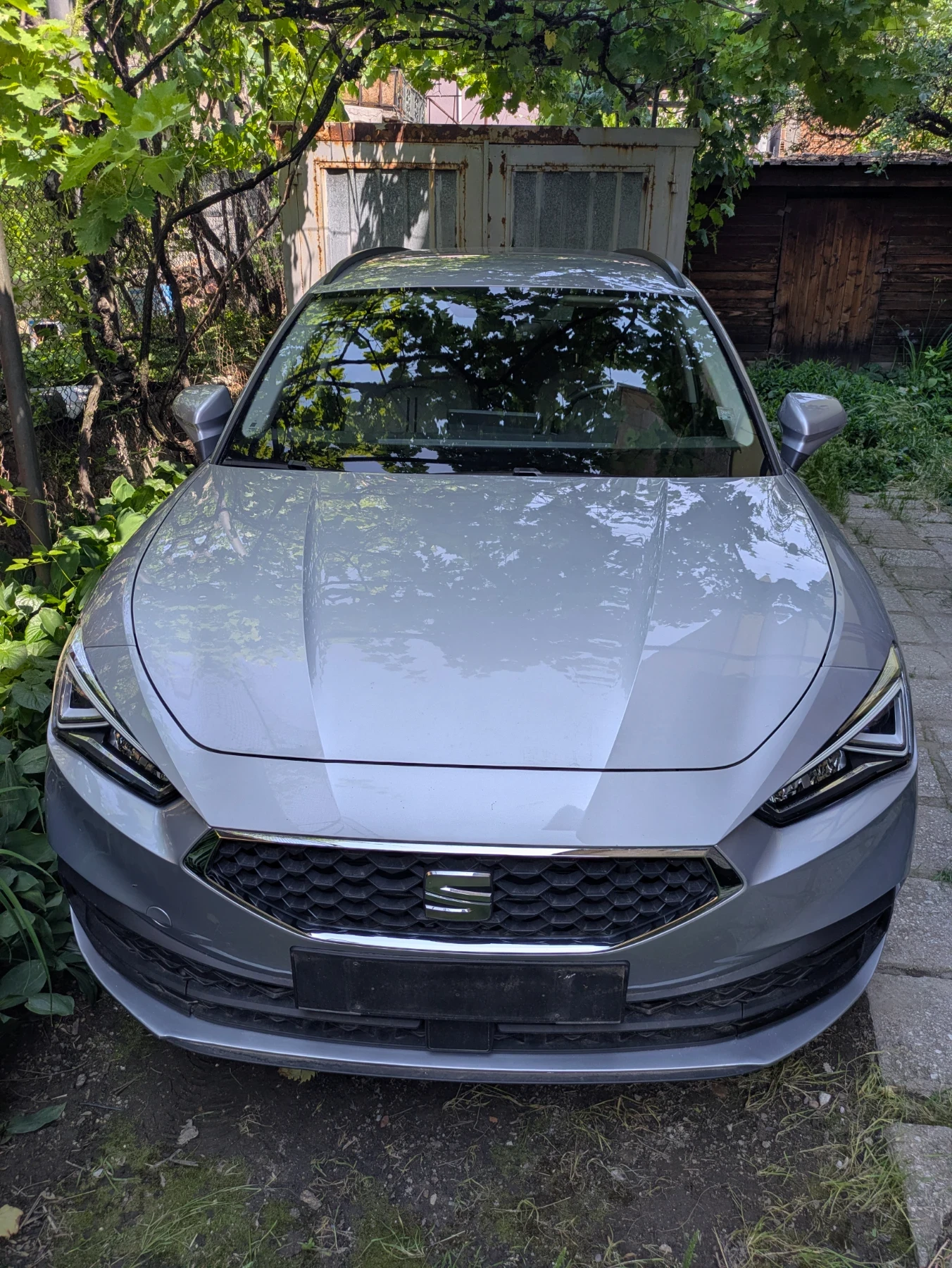 Seat Leon 2.0 TDI Sportstourer, снимка 2 - Автомобили и джипове - 54828290