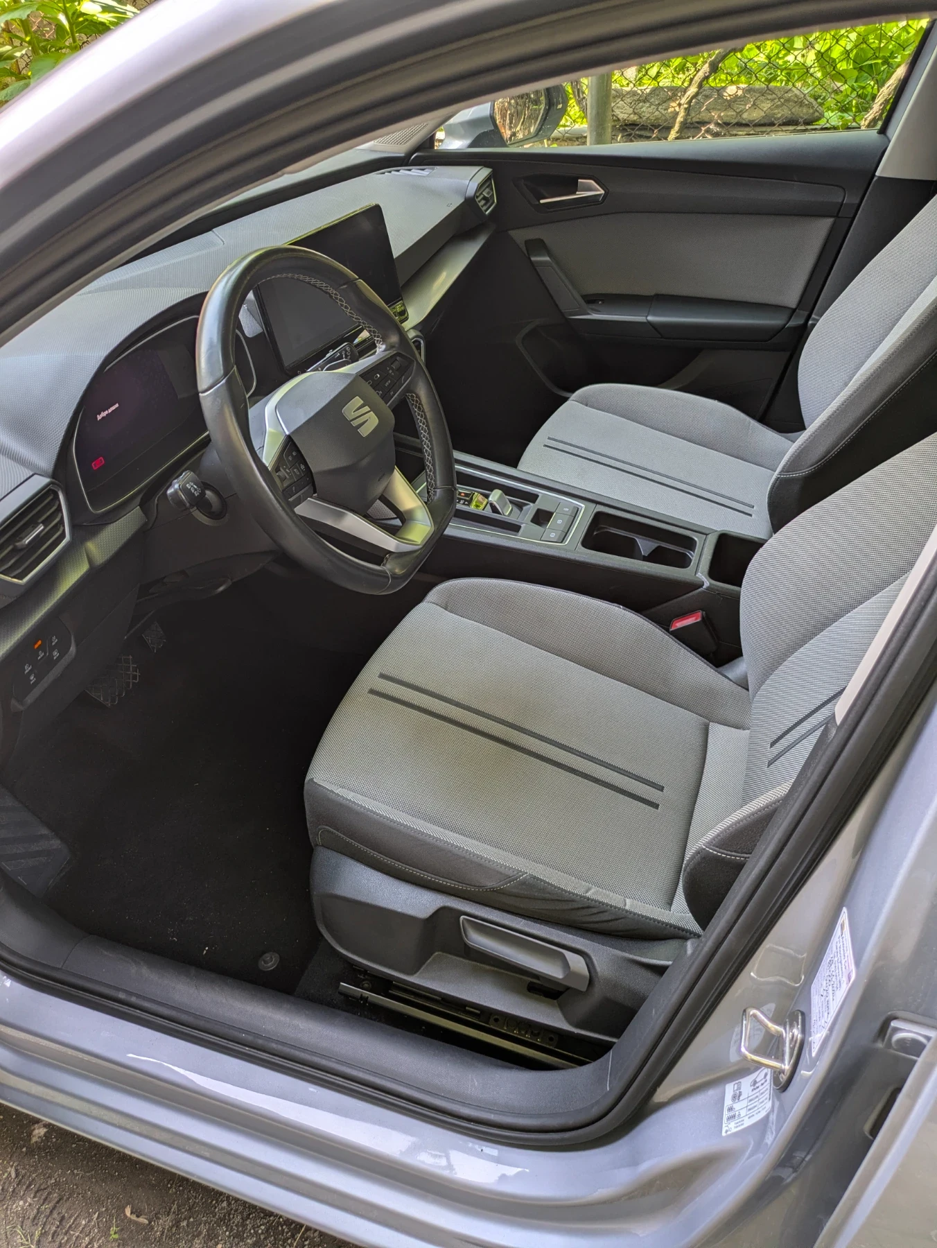 Seat Leon 2.0 TDI Sportstourer, снимка 12 - Автомобили и джипове - 54828290