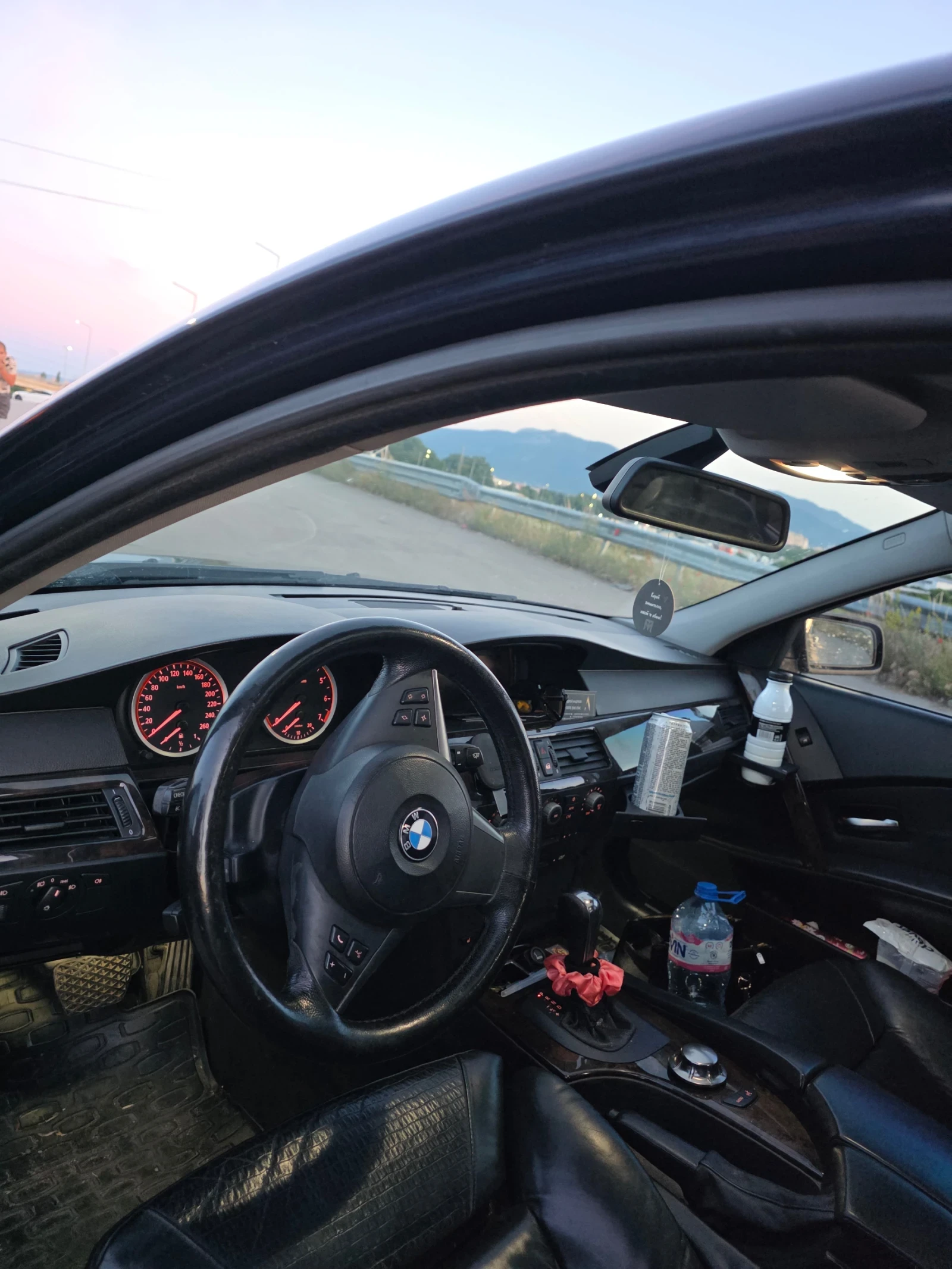 BMW 530, снимка 16 - Автомобили и джипове - 54907627