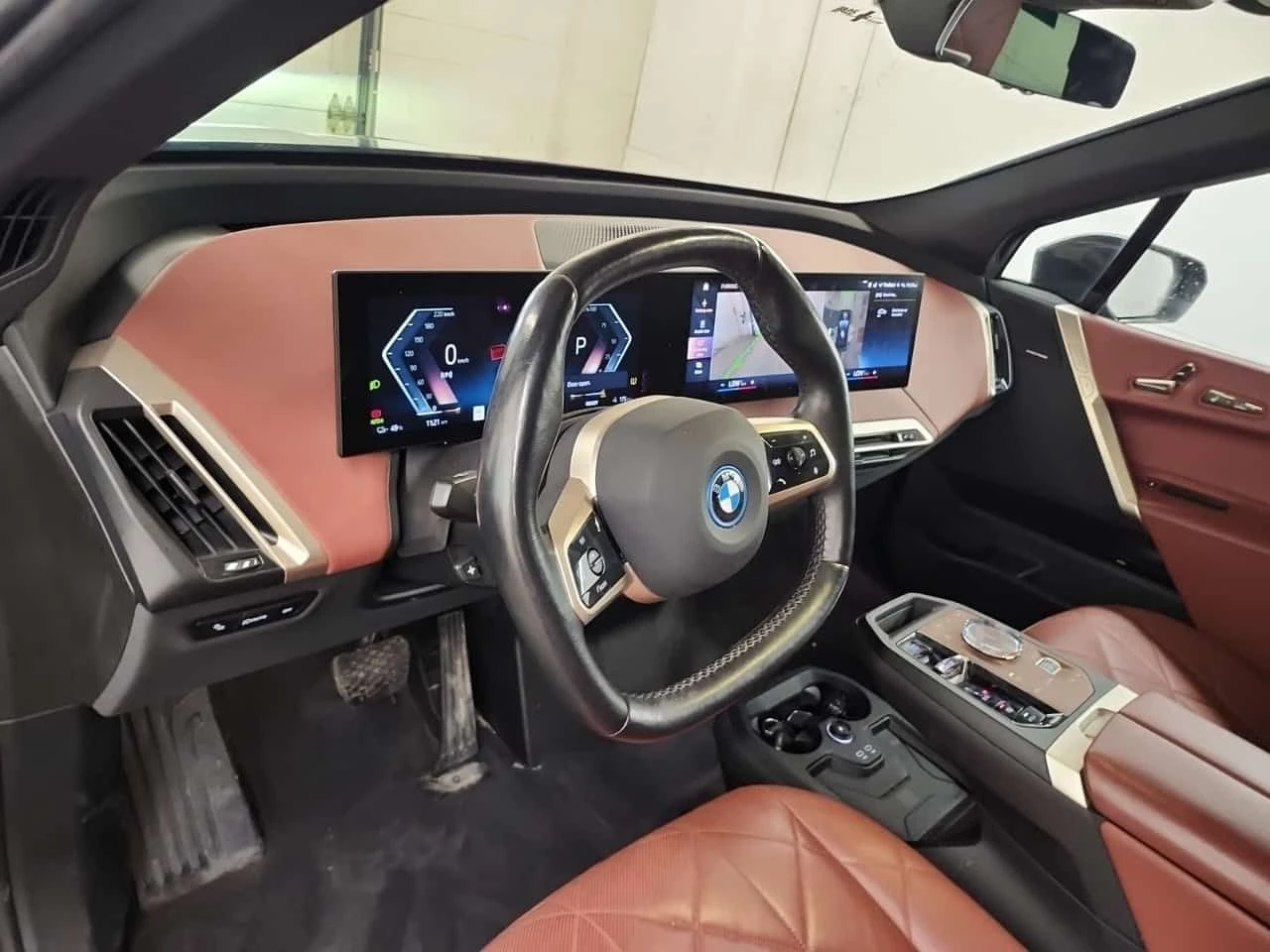 BMW iX XDRIVE40  CARFAX, снимка 10 - Автомобили и джипове - 55177125