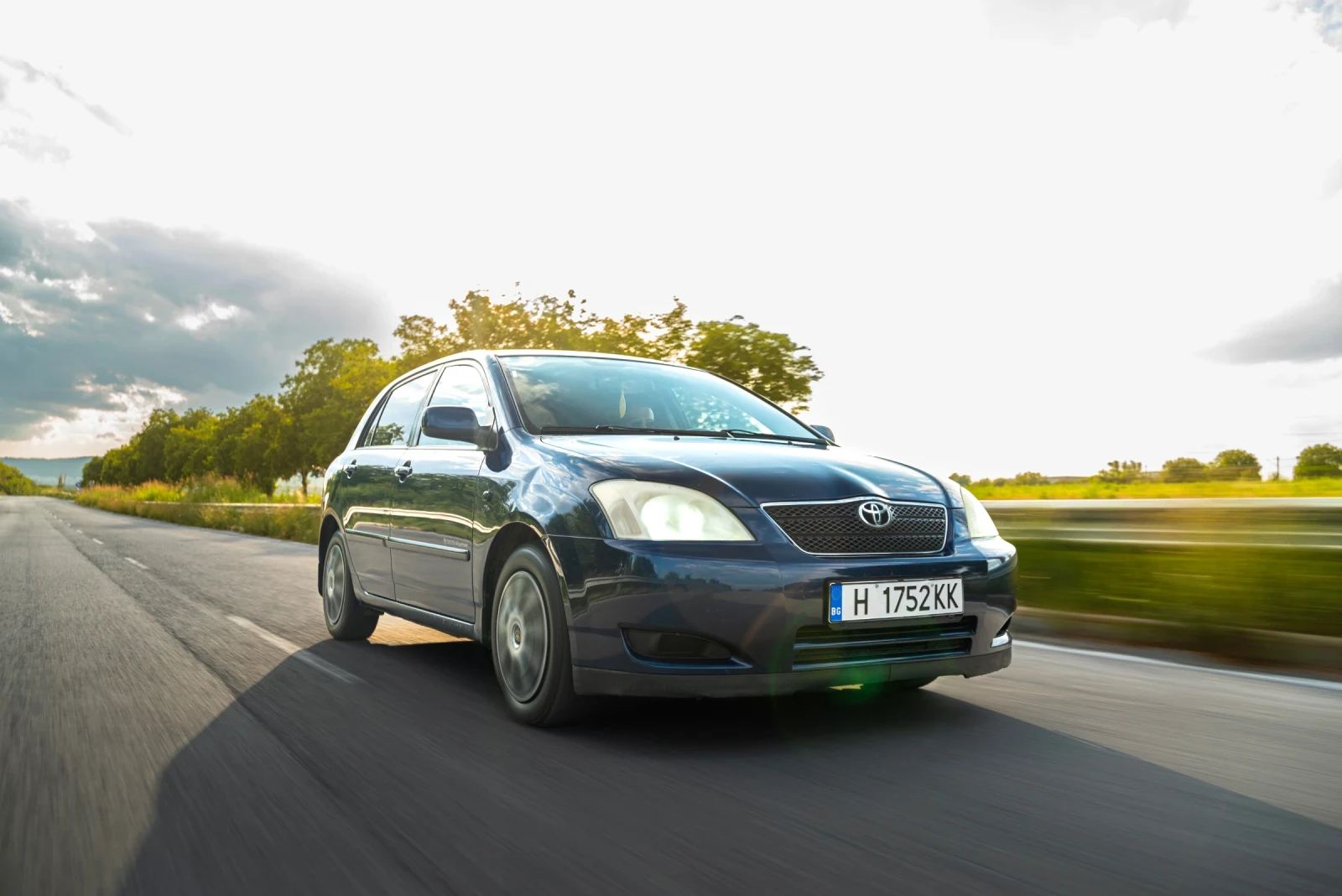 Toyota Corolla, снимка 17 - Автомобили и джипове - 55464519