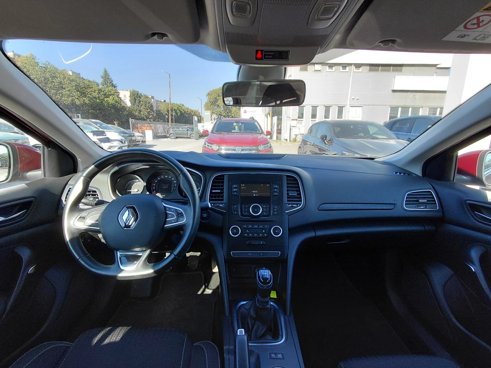 Renault Megane 1.3TCe/140к.с/Life, снимка 8 - Автомобили и джипове - 55688770