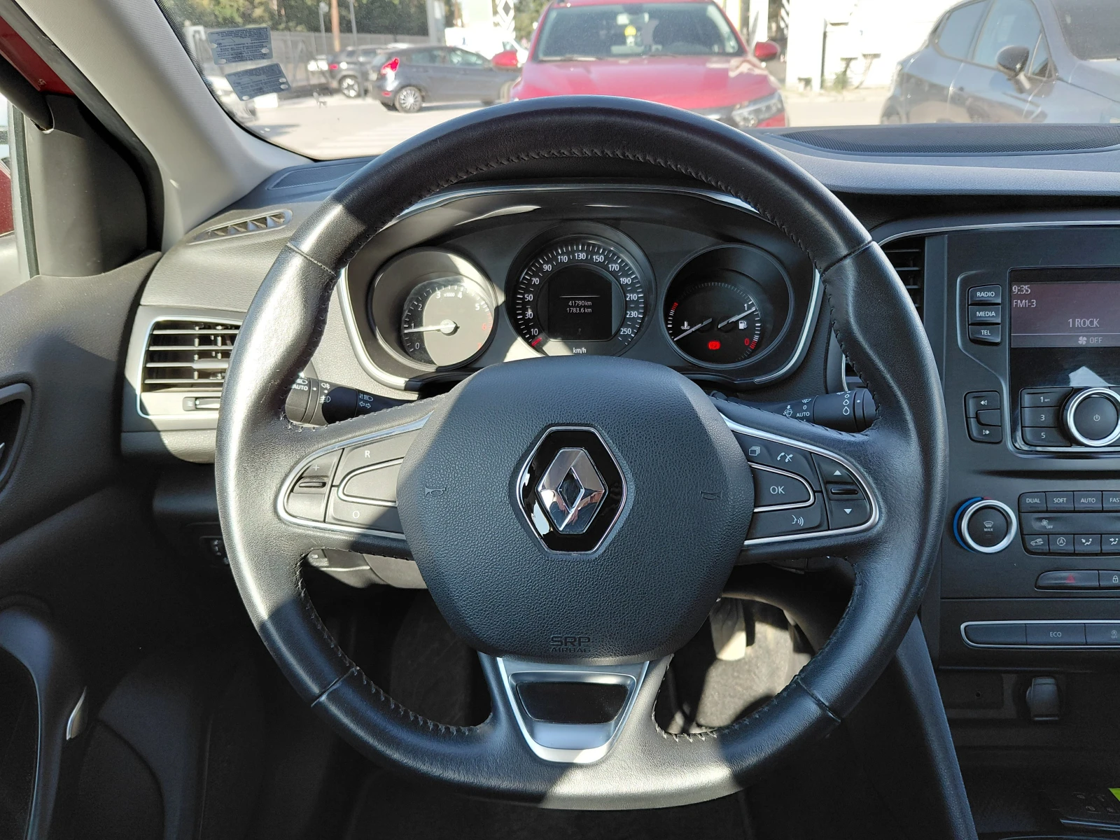 Renault Megane 1.3TCe/140к.с/Life, снимка 9 - Автомобили и джипове - 55688770