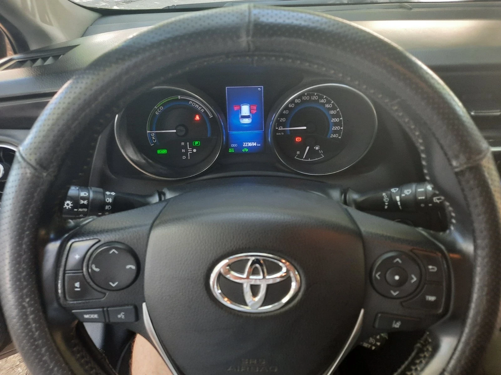 Toyota Auris 1.8, снимка 6 - Автомобили и джипове - 55754234