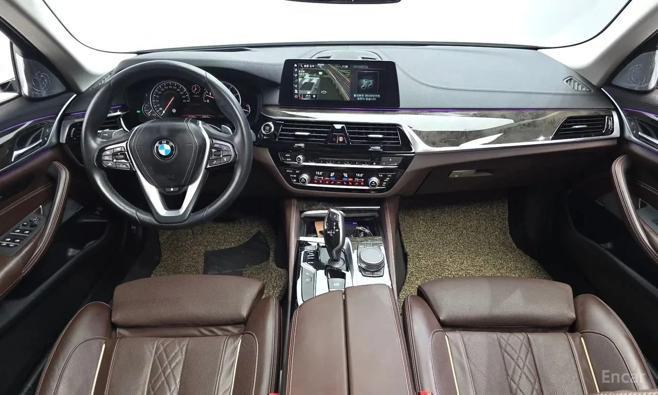 BMW 540 xDrive Luxury Plus * ДИСТРОНИК * ОБДУХВАНЕ * B&W, снимка 7 - Автомобили и джипове - 55833939