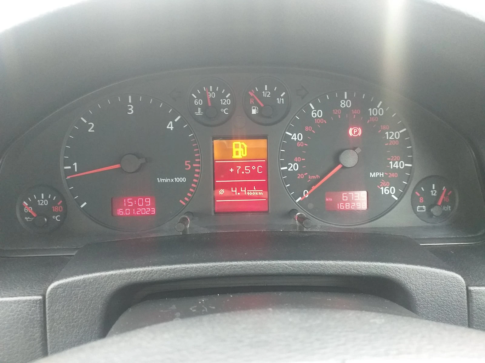 Audi A6 1.9 TDI  , снимка 4 - Автомобили и джипове - 55837484