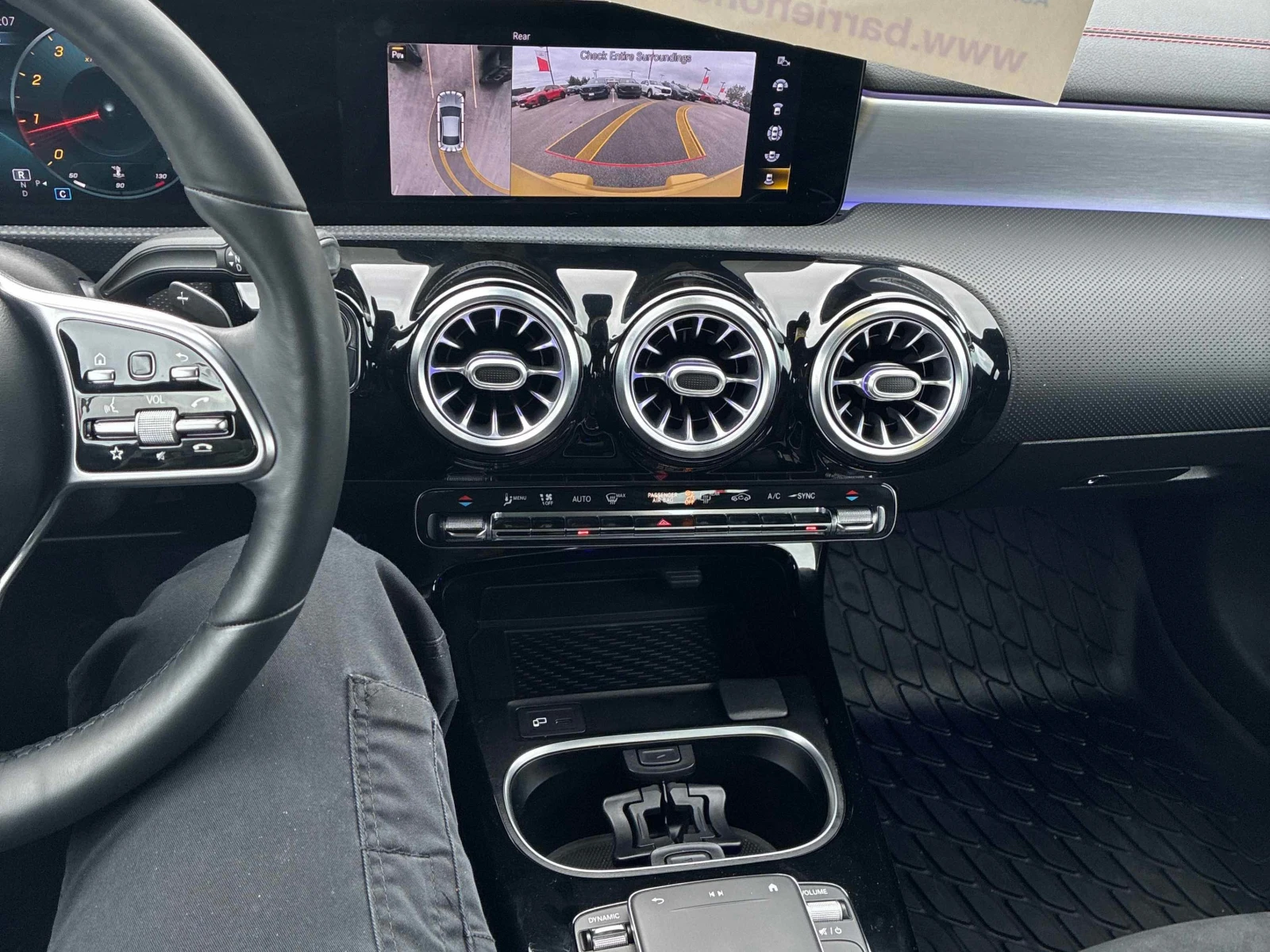 Mercedes-Benz CLA 250 / ОТ ПРЕДСТАВИТЕЛСТВО / ШИТО ТАБЛО / 360 КАМЕРА, снимка 9 - Автомобили и джипове - 56126238