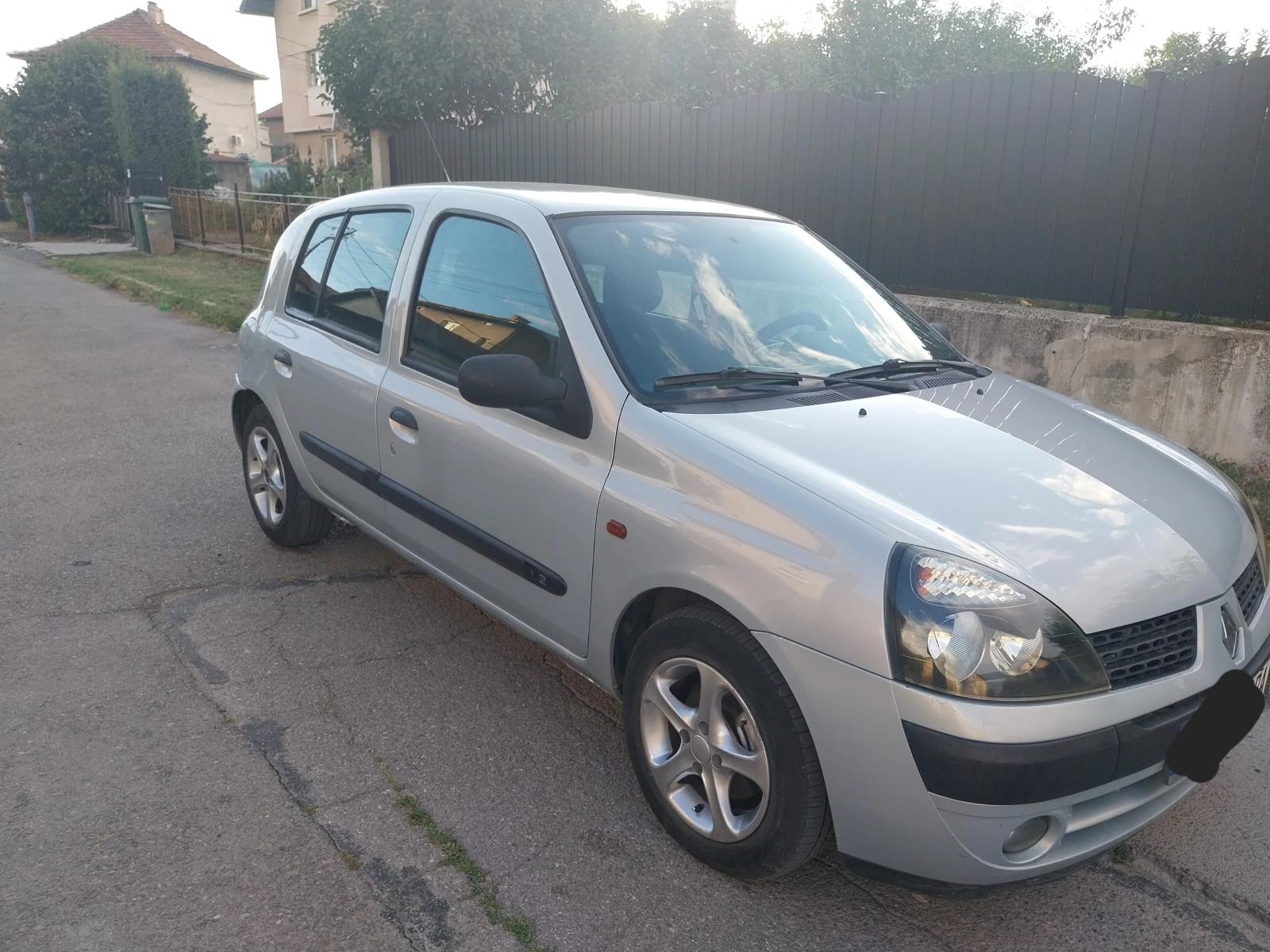 Renault Clio 1.2клима газ, снимка 2 - Автомобили и джипове - 56184811