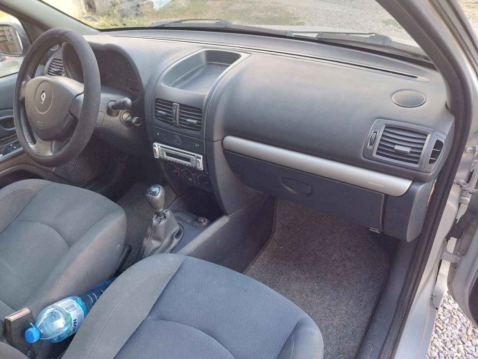 Renault Clio 1.2клима газ, снимка 9 - Автомобили и джипове - 56184811