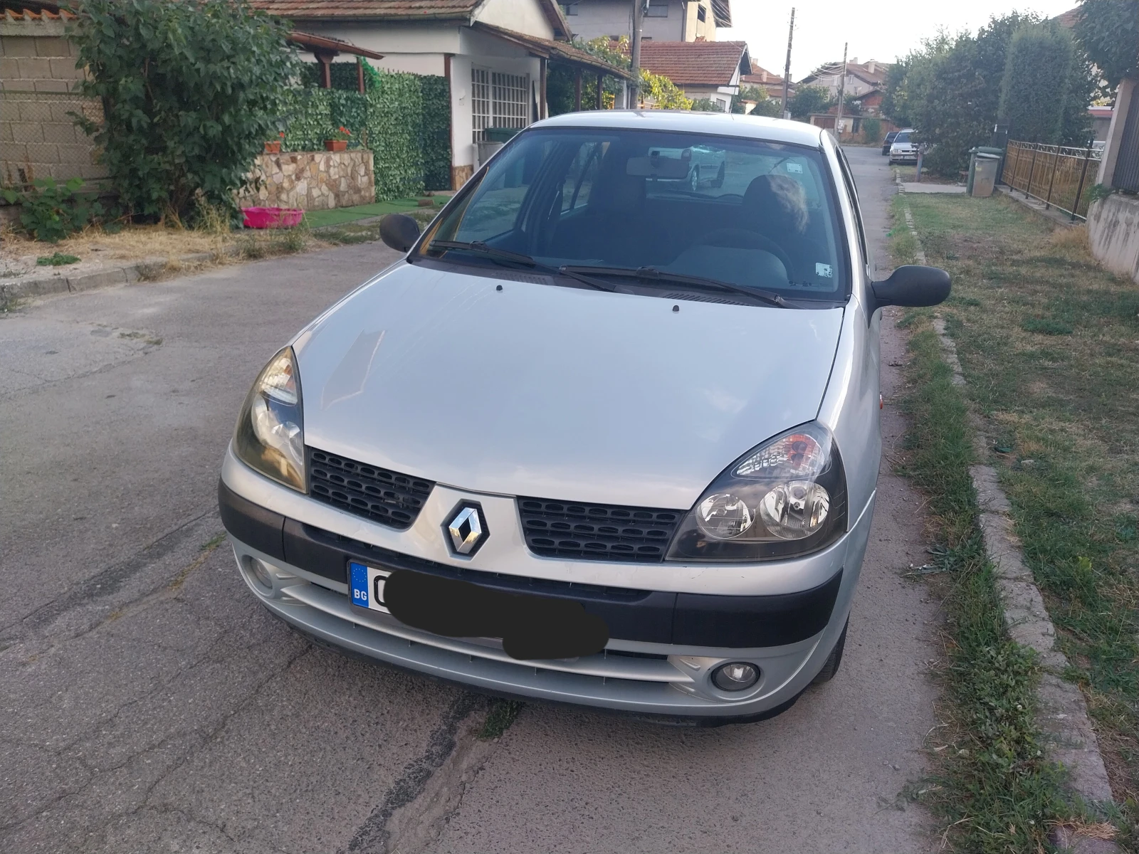 Renault Clio 1.2клима газ
