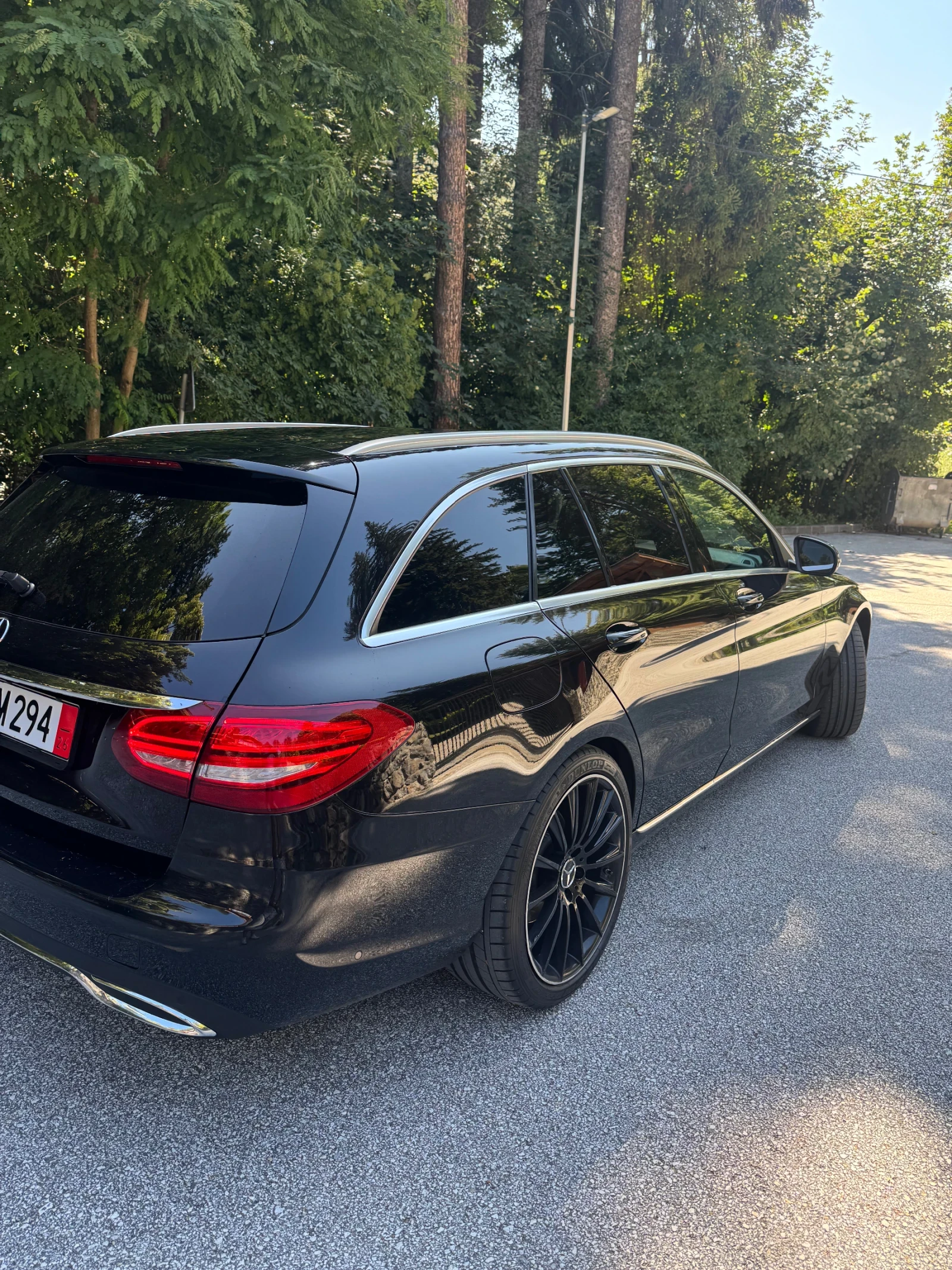 Mercedes-Benz C 220 AMG Line, снимка 4 - Автомобили и джипове - 56294487