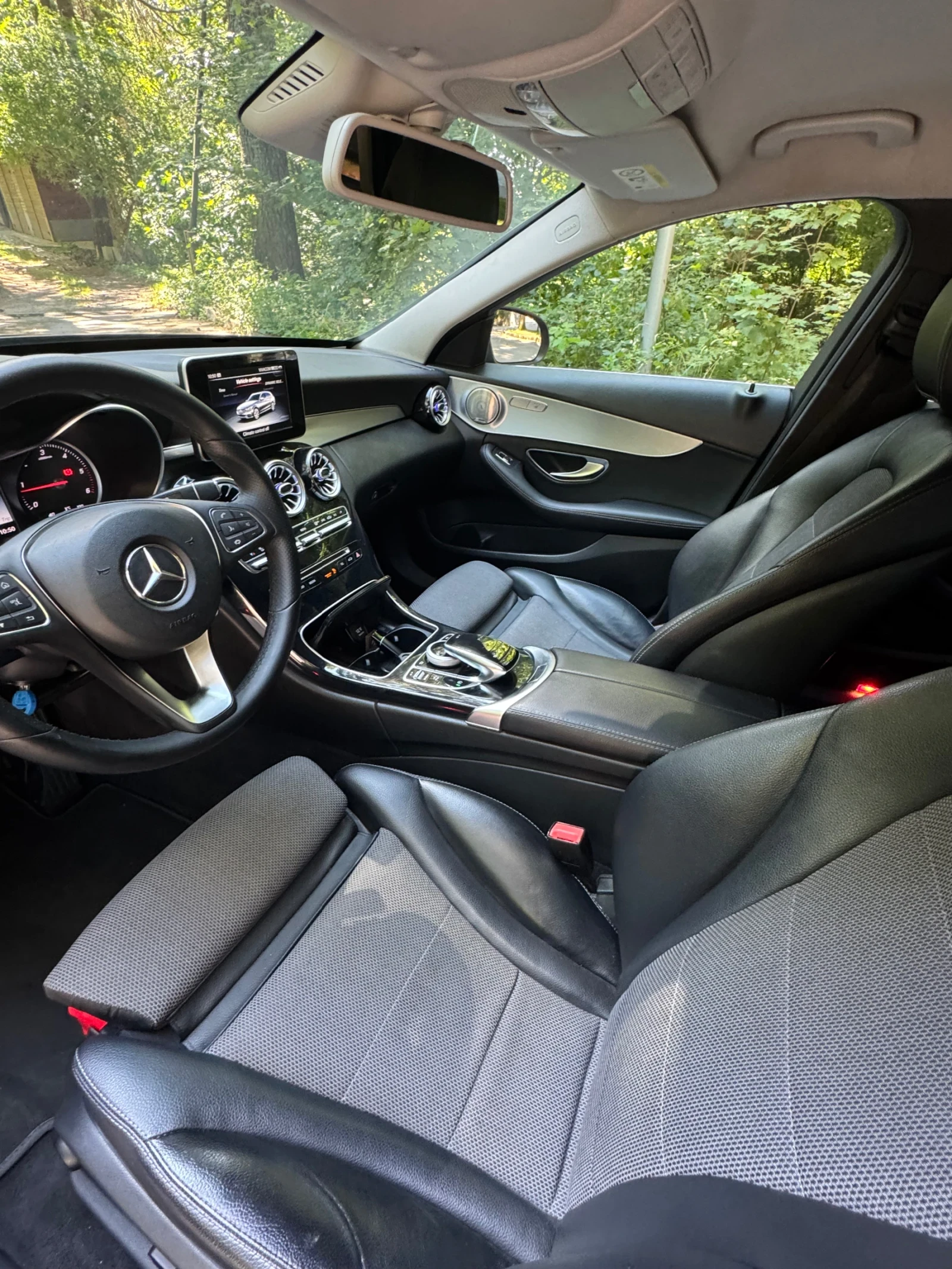 Mercedes-Benz C 220 AMG Line, снимка 11 - Автомобили и джипове - 56294487