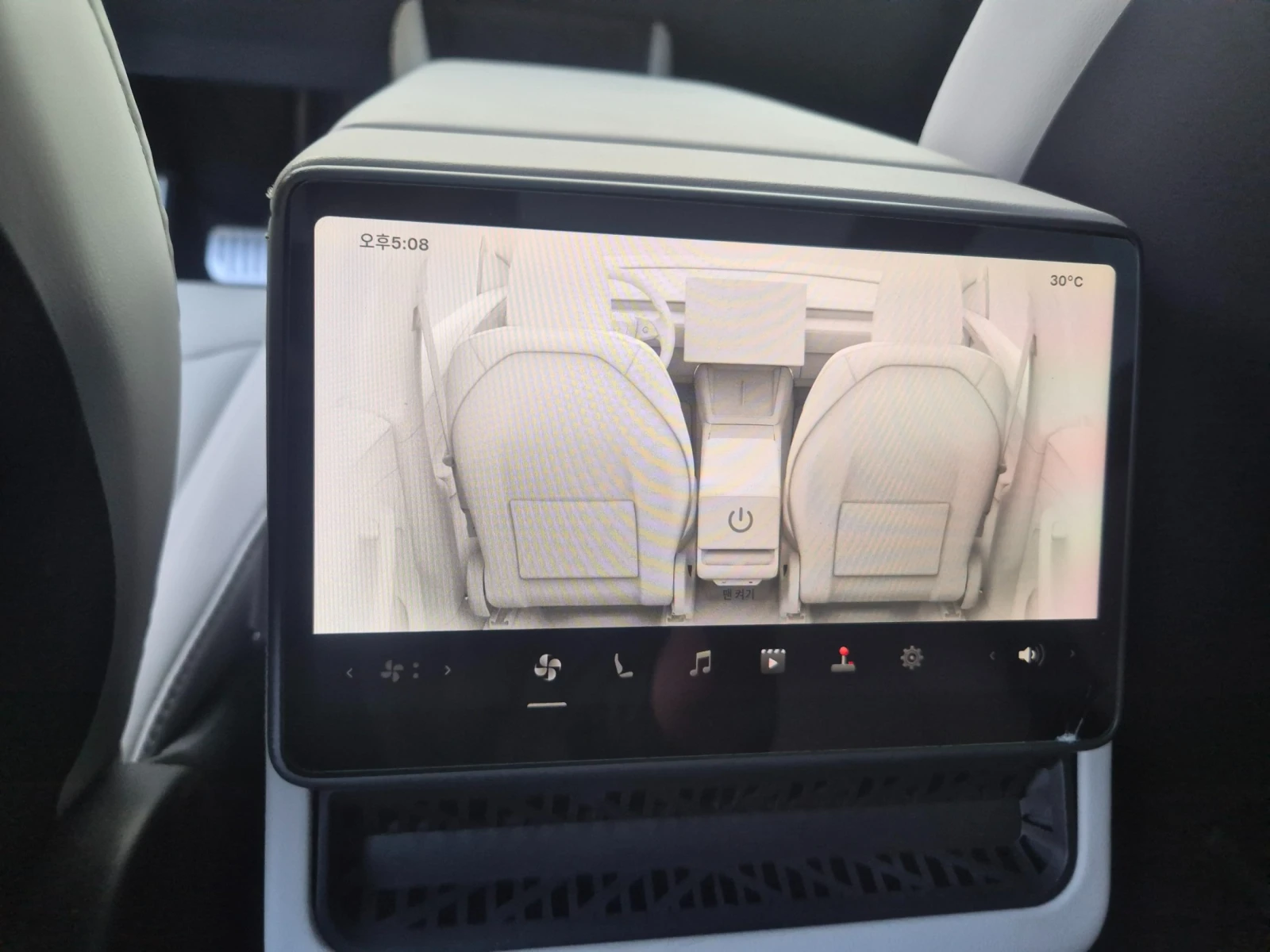 Tesla Model Y PERFORMANCE 510HP, снимка 9 - Автомобили и джипове - 56506355