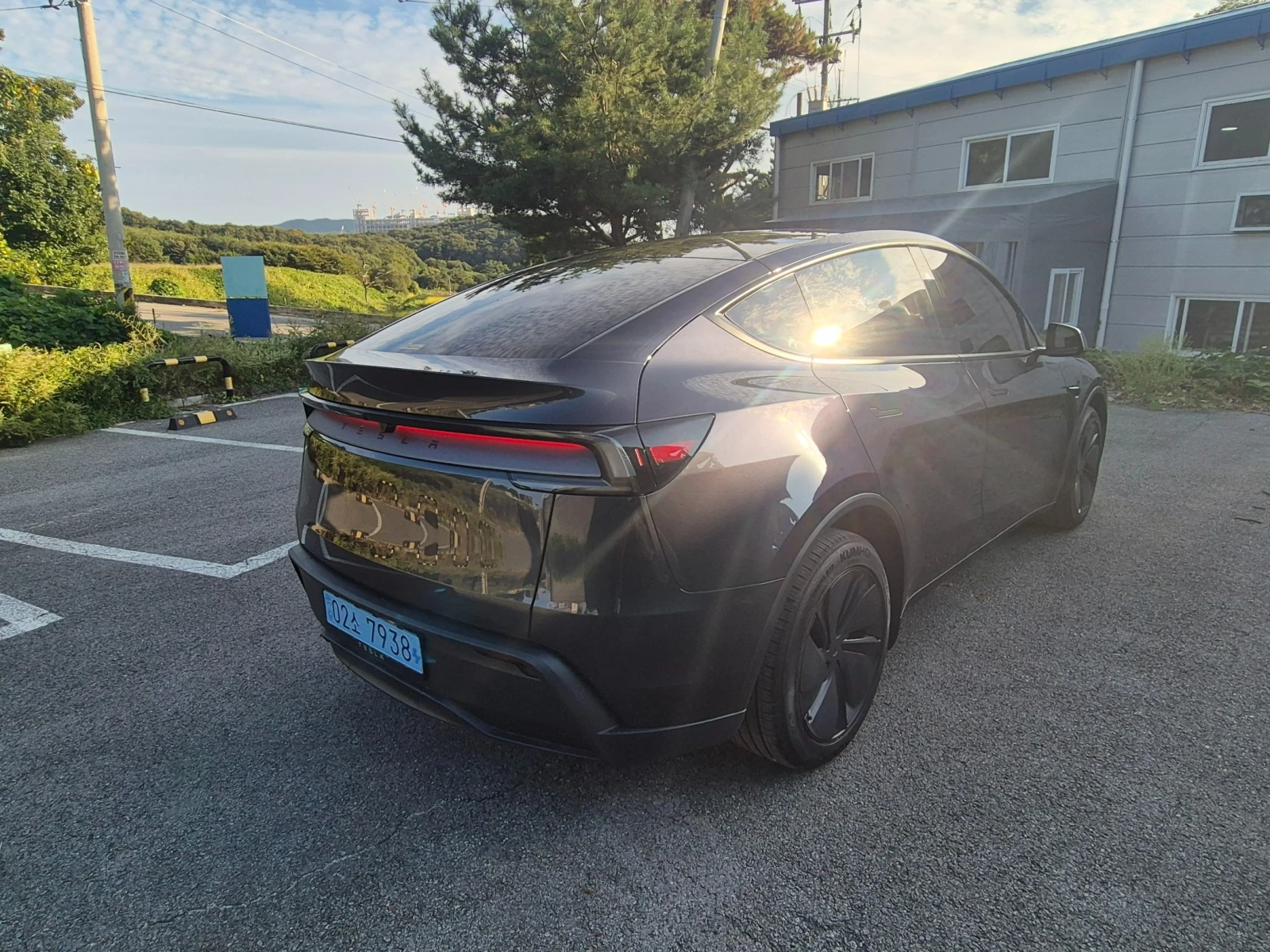 Tesla Model Y PERFORMANCE 510HP, снимка 2 - Автомобили и джипове - 56506355