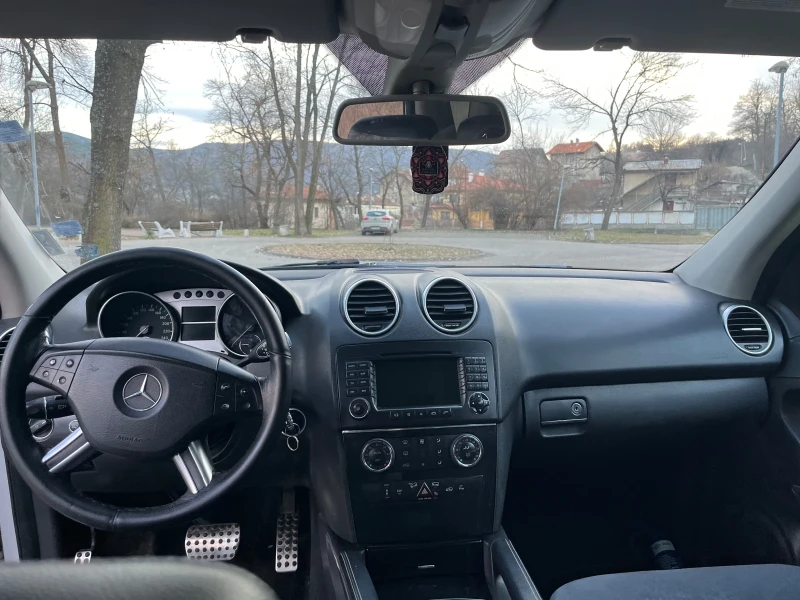 Mercedes-Benz ML 320 CDI, снимка 8 - Автомобили и джипове - 49437629