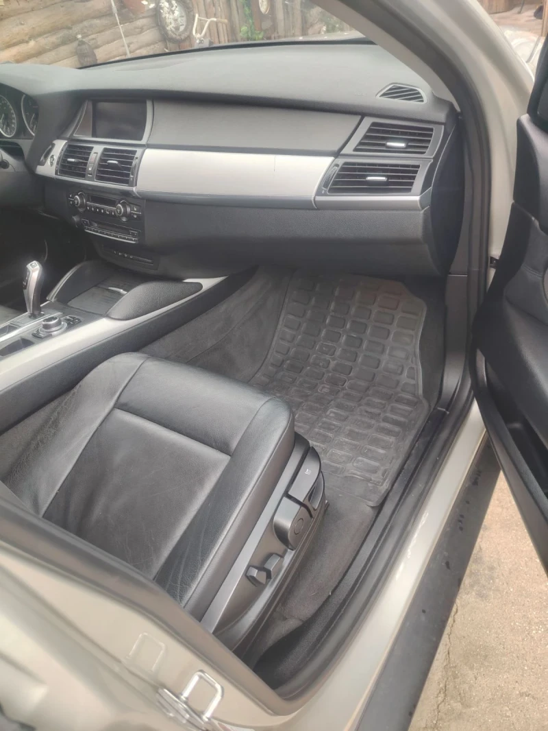BMW X6, снимка 6 - Автомобили и джипове - 51583521