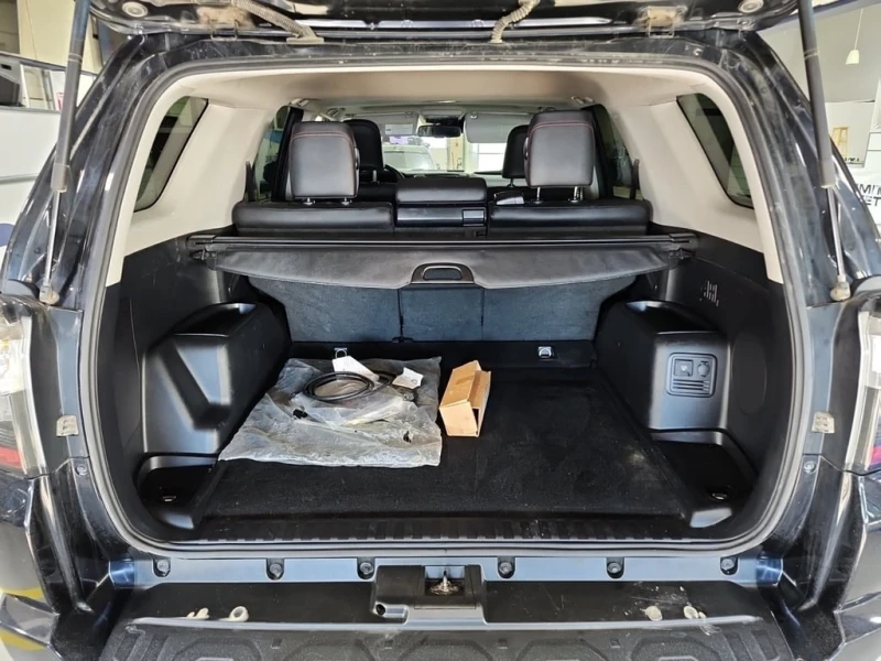 Toyota 4runner * TRD PRO * CARFAX * БЕЗ ПЪРВОНАЧАЛНА ВНОСКА, снимка 14 - Автомобили и джипове - 53125886