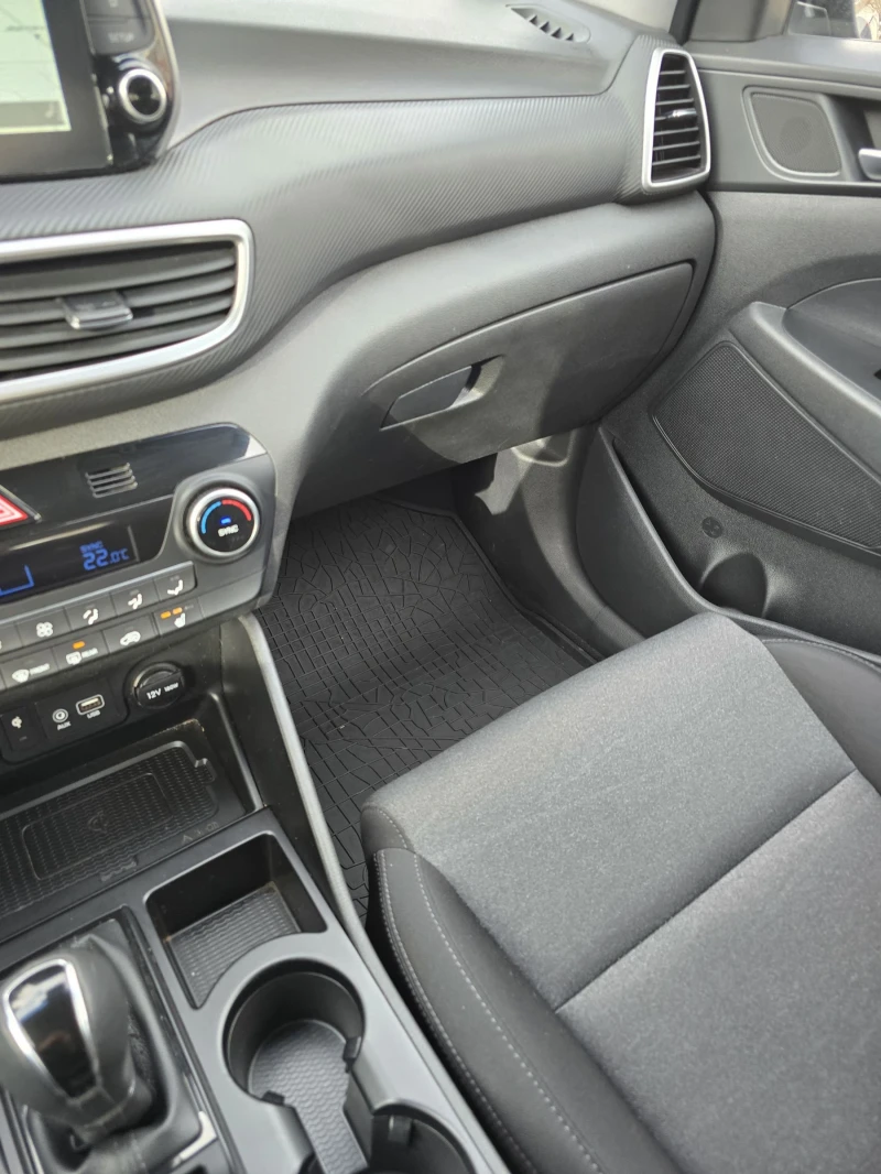 Hyundai Tucson 1.6CRDI 48V MILD-HYBRID , снимка 13 - Автомобили и джипове - 53470249