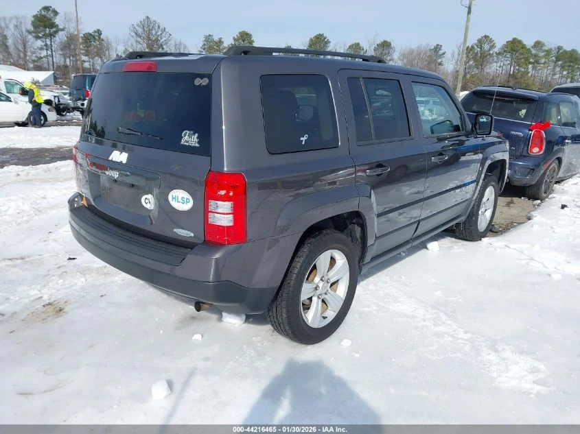 Jeep Patriot 2.4l Latitude 4X4 - изображение 4