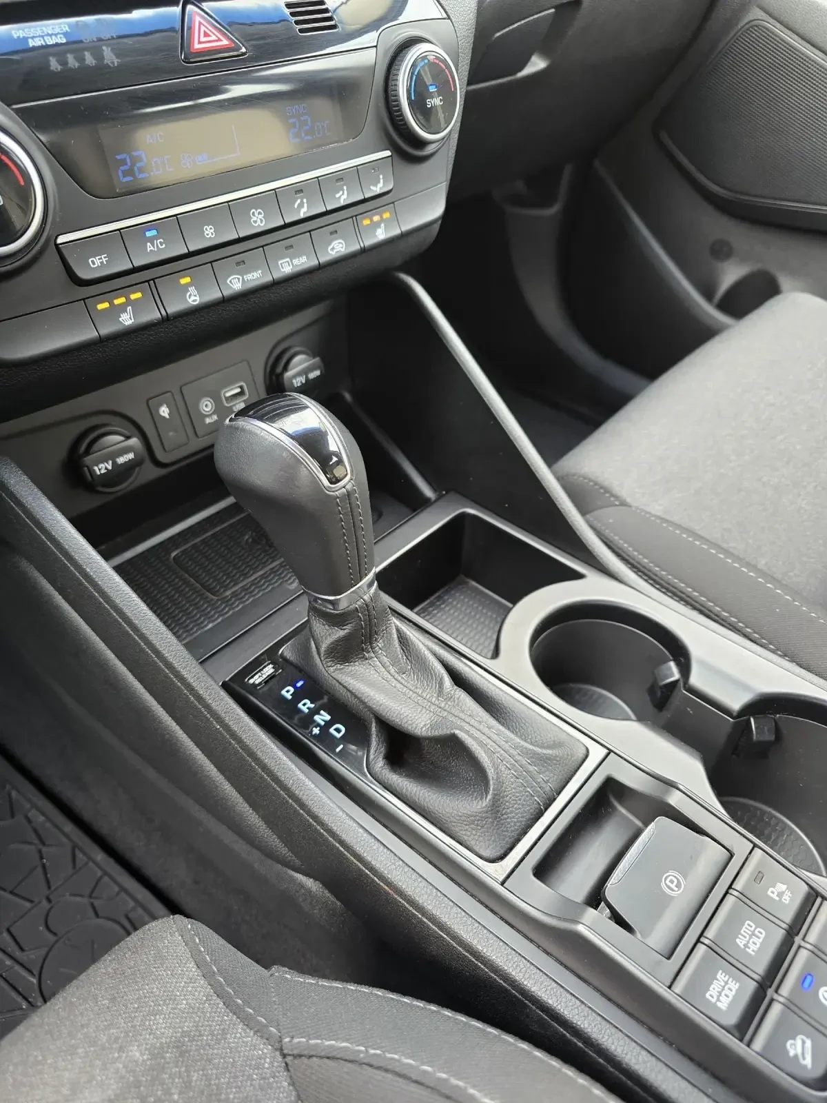 Hyundai Tucson 1.6CRDI MILD-HYBRID TUV, снимка 16 - Автомобили и джипове - 53569412