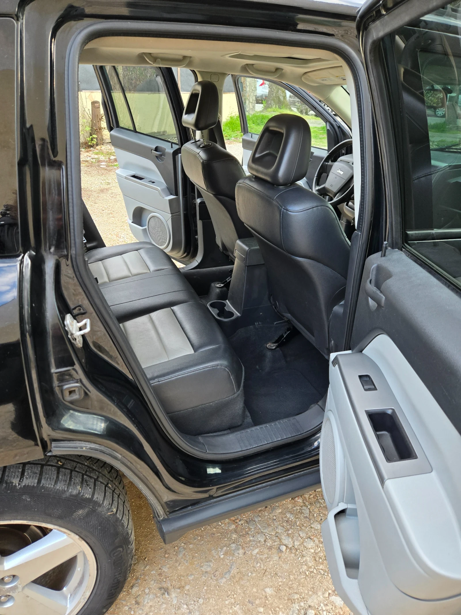 Jeep Compass 2.4 , снимка 13 - Автомобили и джипове - 54169314