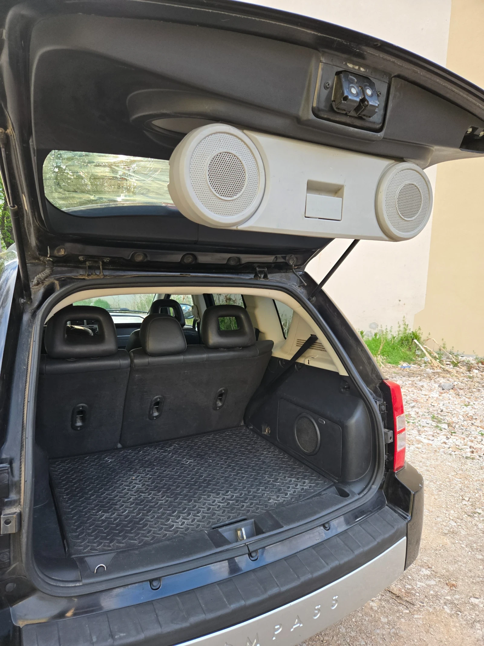 Jeep Compass 2.4 , снимка 16 - Автомобили и джипове - 54169314