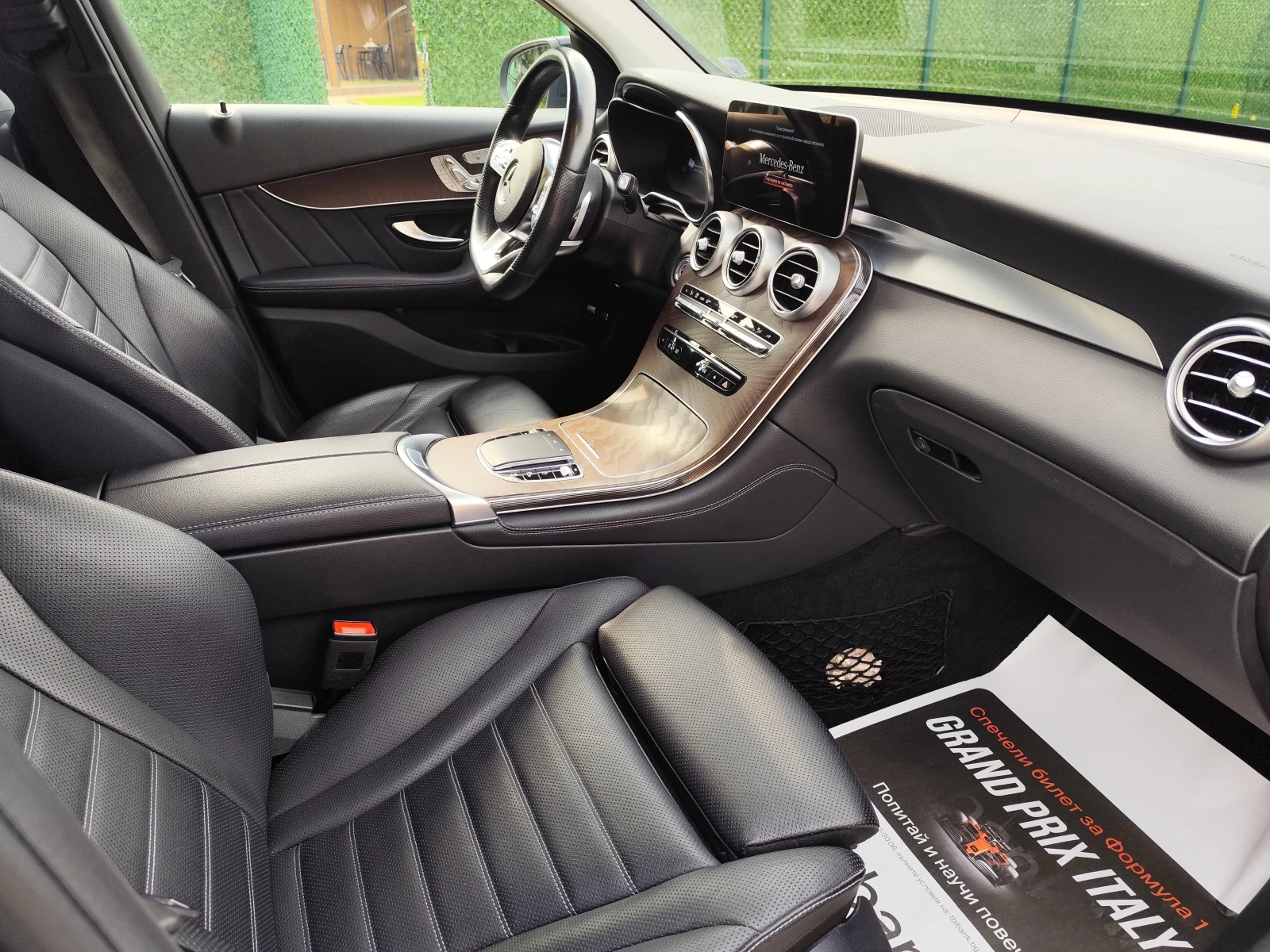 Mercedes-Benz GLC 400 МАСАЖ AMG AIRMATIC MULTIBEAM BURMESTER 360 HUD PAN, снимка 11 - Автомобили и джипове - 54183734