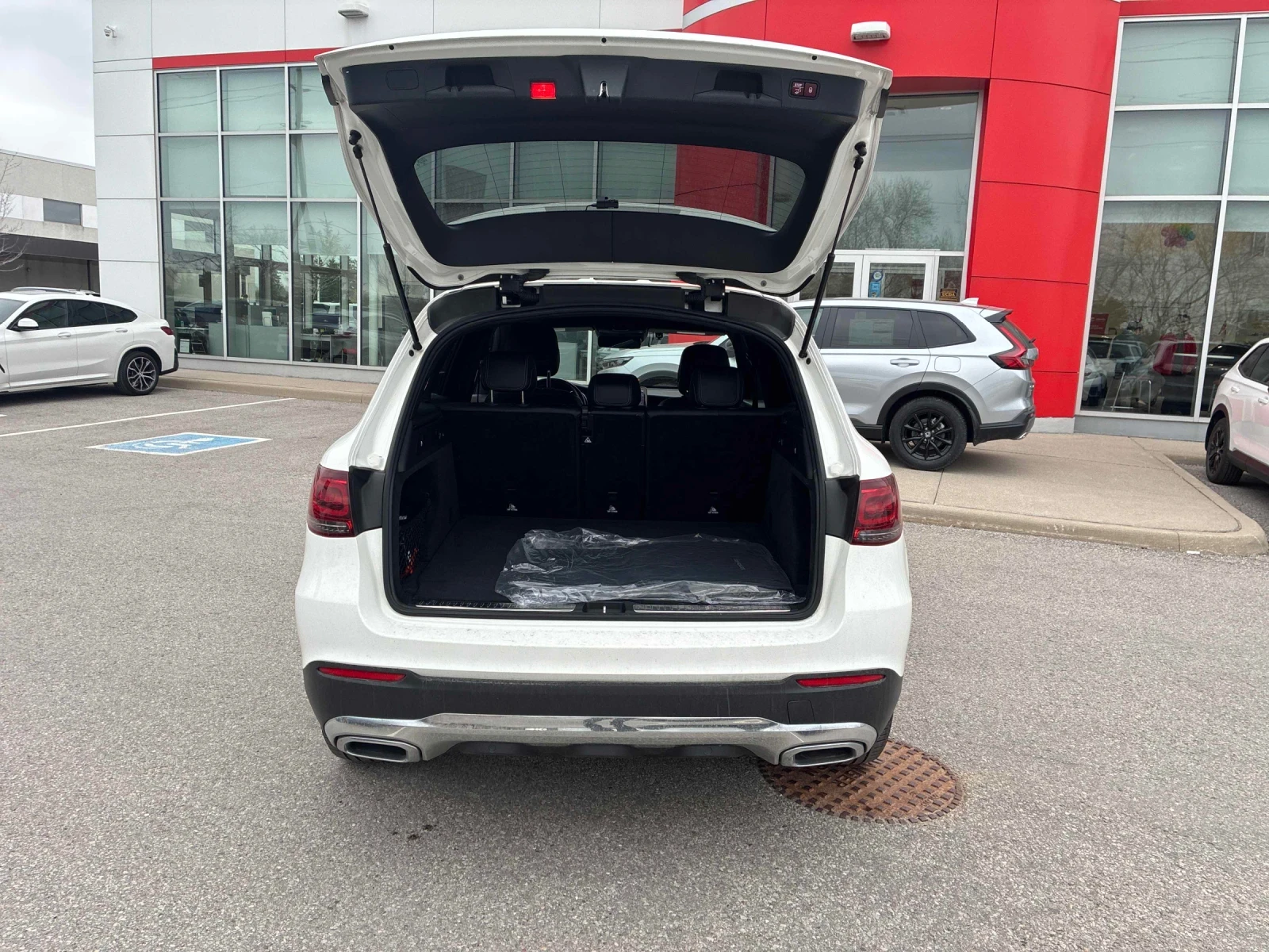 Mercedes-Benz GLC 300 CARFAX * ���������� * ��������� ���� �� �� | Mobile.bg � ����������� 5