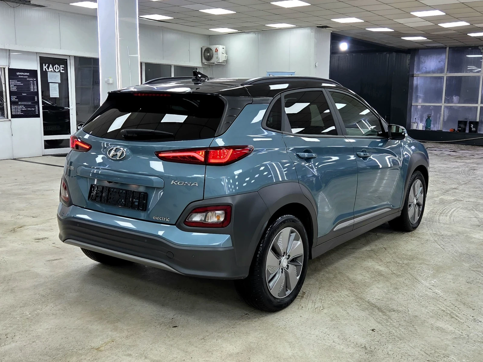 Hyundai Kona 64KWh/Premium/SOH100%, снимка 3 - Автомобили и джипове - 54654476
