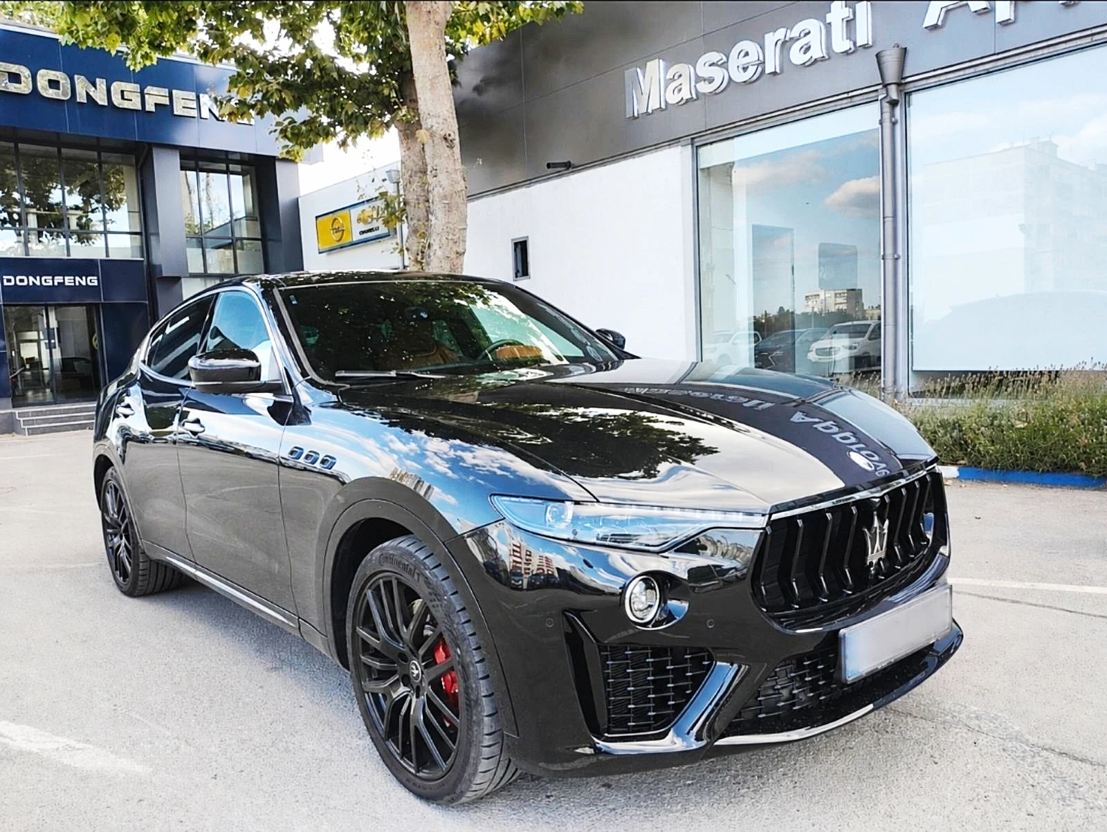 Maserati Levante GT Hybrid * FULL Q4 10 500 км; 1ви собственик, снимка 2 - Автомобили и джипове - 55069376