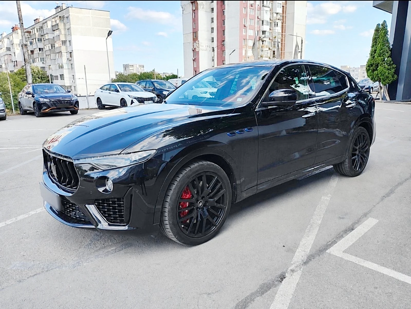 Maserati Levante GT Hybrid * FULL Q4 10 500 км; 1ви собственик, снимка 3 - Автомобили и джипове - 55069376