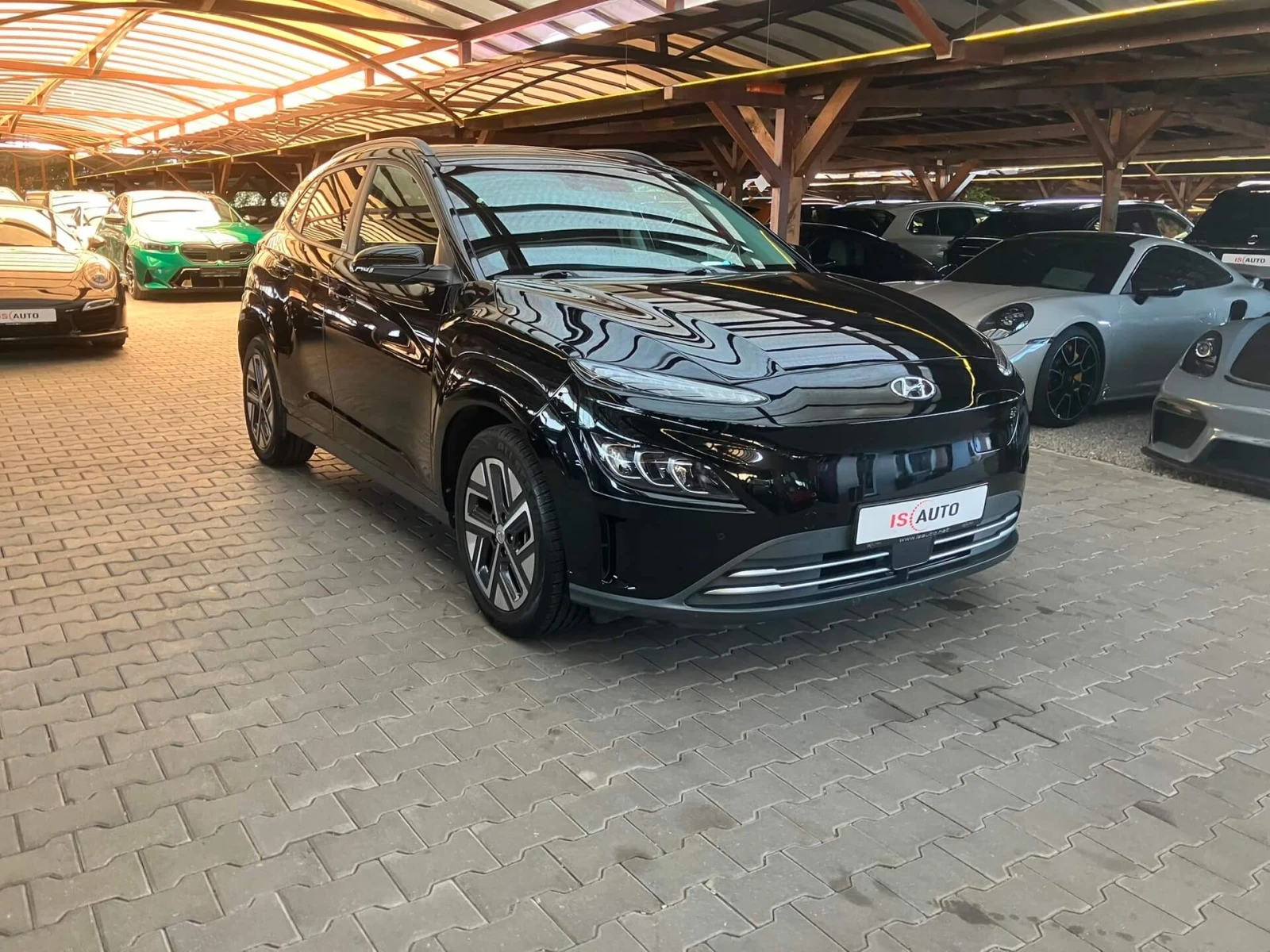 Hyundai Kona Long Range 67kWh/HuD/Krell Music/Подгрев/Камера, снимка 3 - Автомобили и джипове - 55459394