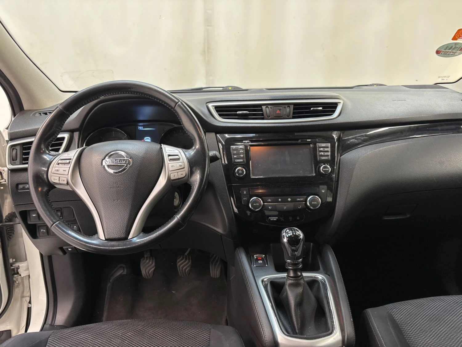 Nissan Qashqai Acenta 1.5 Дизел, снимка 3 - Автомобили и джипове - 55717312