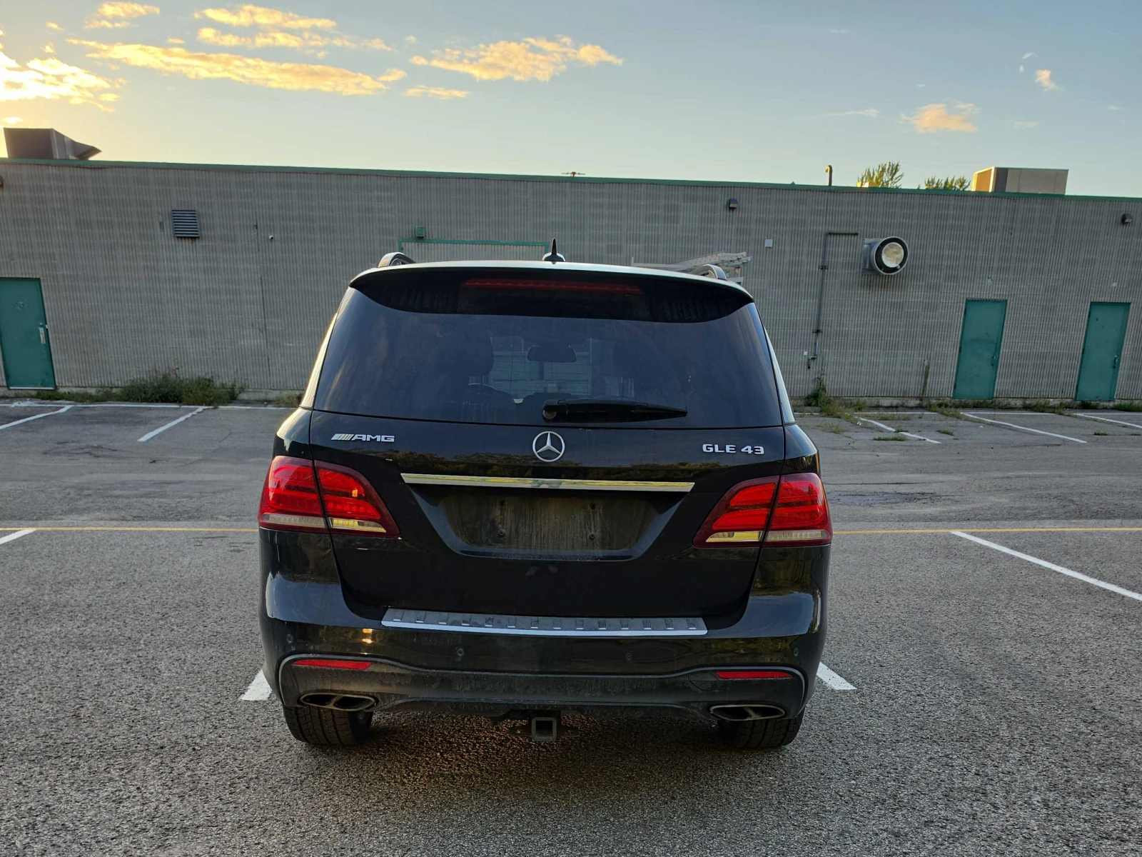 Mercedes-Benz GLE 43 AMG  * АВТОКРЕДИТ БЕЗ ПЪРВОНАЧАЛНА ВНОСКА* , снимка 4 - Автомобили и джипове - 55850976