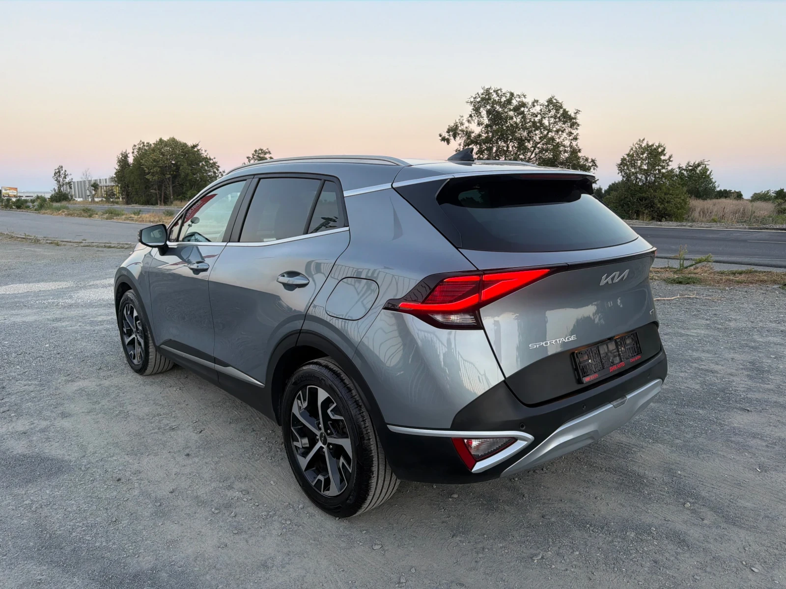 Kia Sportage 1.6 HEV / DYNAMIC / YOUTUBE / WAZE , снимка 7 - Автомобили и джипове - 55892036