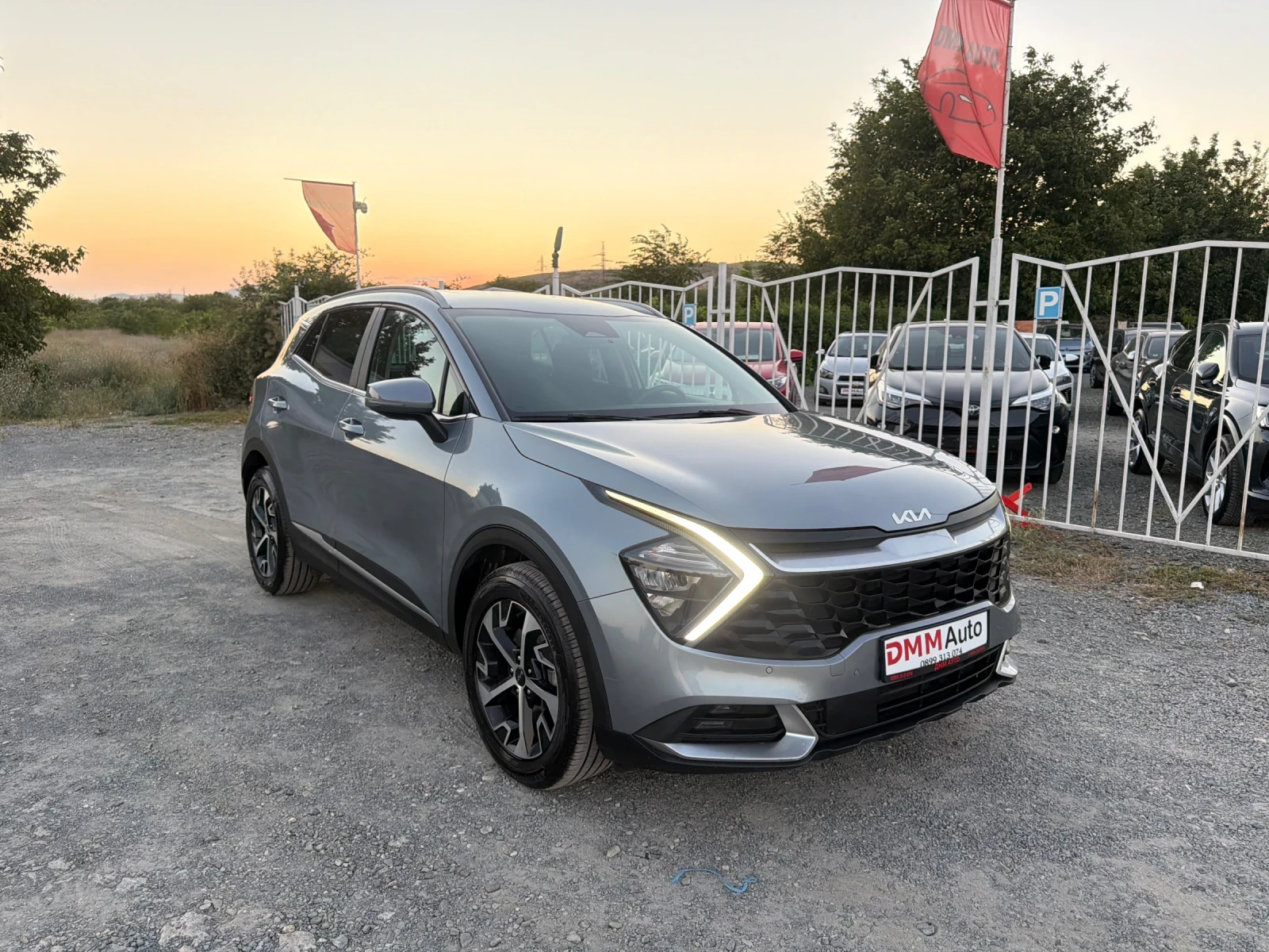Kia Sportage 1.6 HEV / DYNAMIC / YOUTUBE / WAZE , снимка 3 - Автомобили и джипове - 55892036