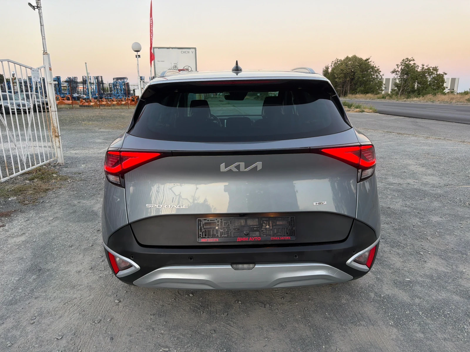 Kia Sportage 1.6 HEV / DYNAMIC / YOUTUBE / WAZE , снимка 6 - Автомобили и джипове - 55892036