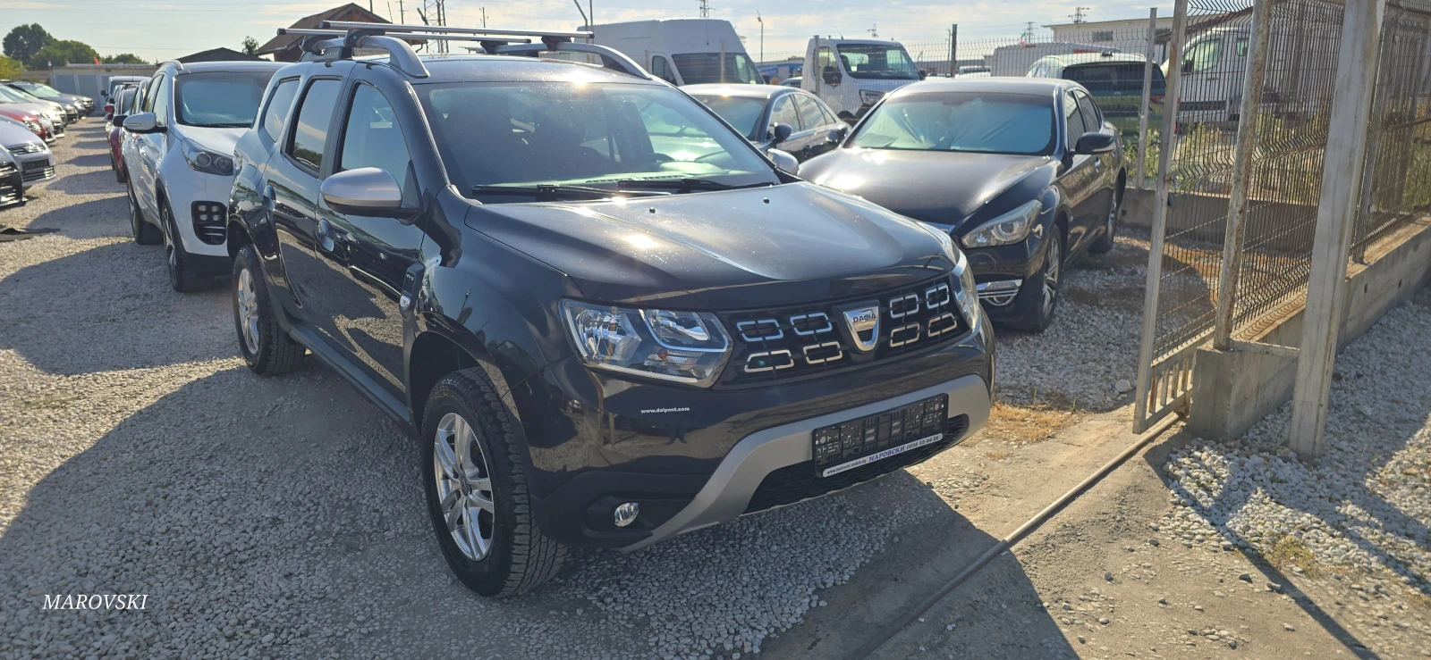 Dacia Duster 1.5 DCI/4x4/NAVI/CAMERA/SIDE ASIST/HILL CONTROL, снимка 3 - Автомобили и джипове - 56323094