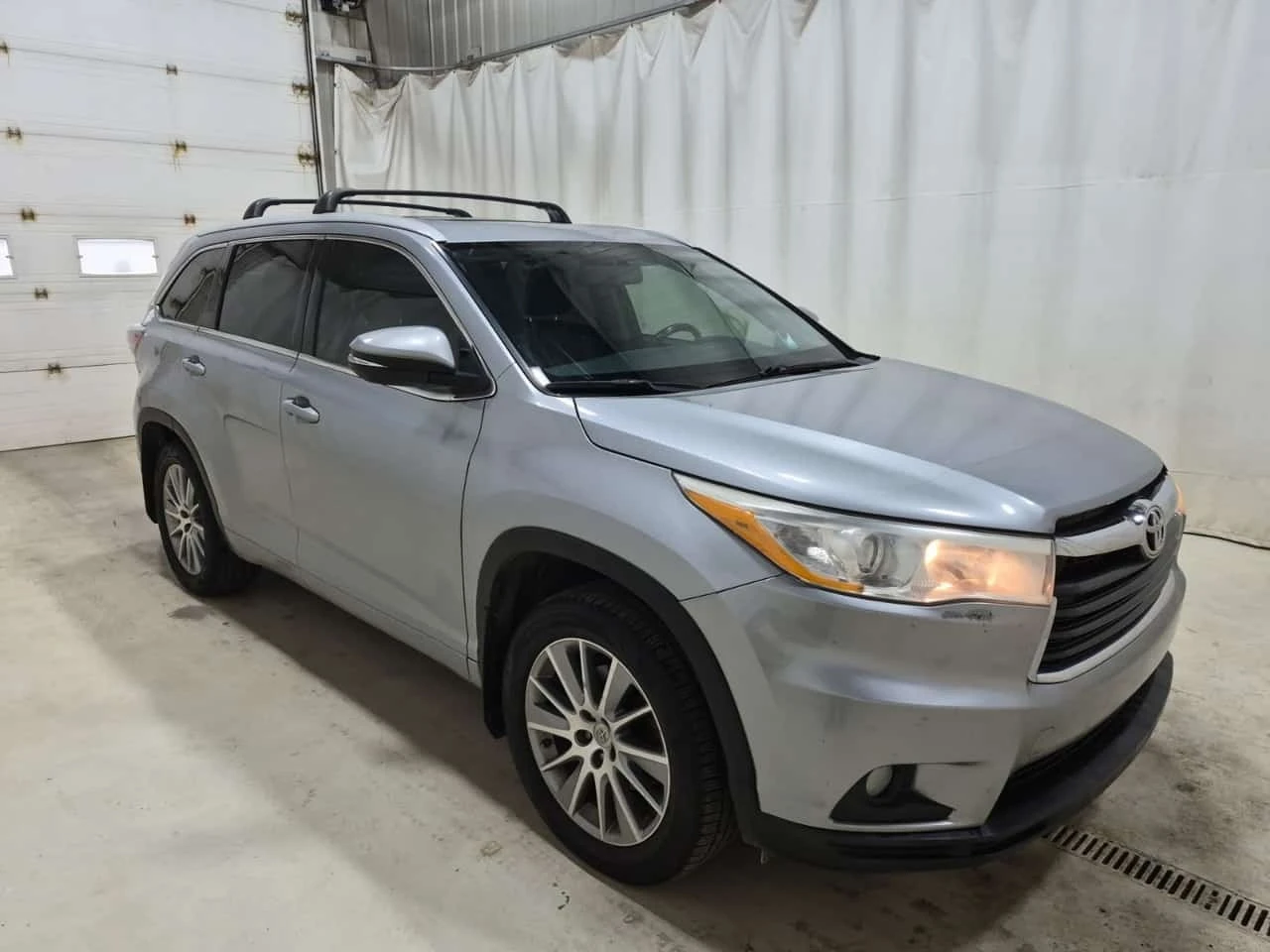 Toyota Highlander * XLE * AWD * 8 ����� * CARFAX *  | Mobile.bg � ����������� 2