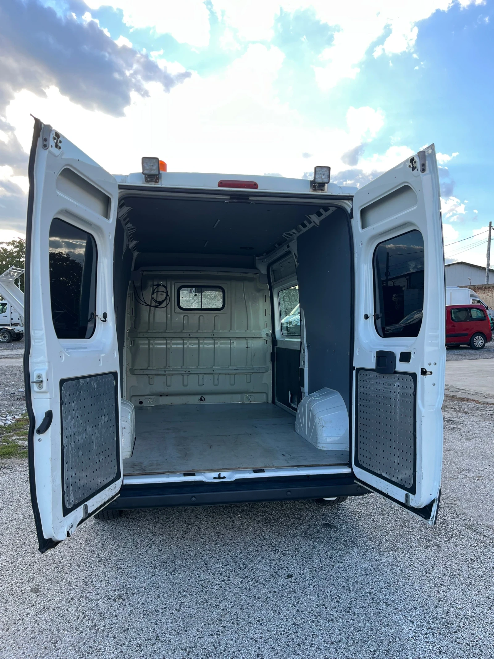 Citroen Jumper 2.2 HDI - изображение 8