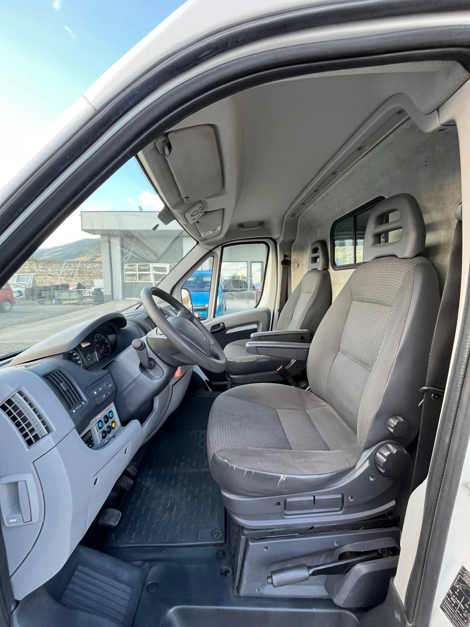 Citroen Jumper 2.2 HDI - изображение 10