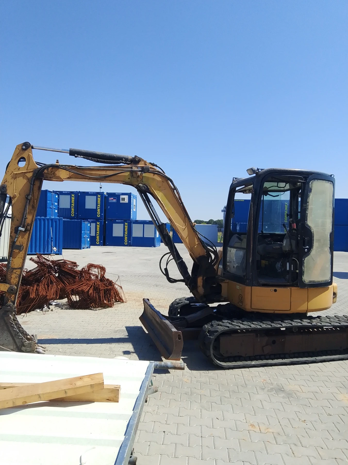 Багер Cat 304C, снимка 7 - Индустриална техника - 56011683