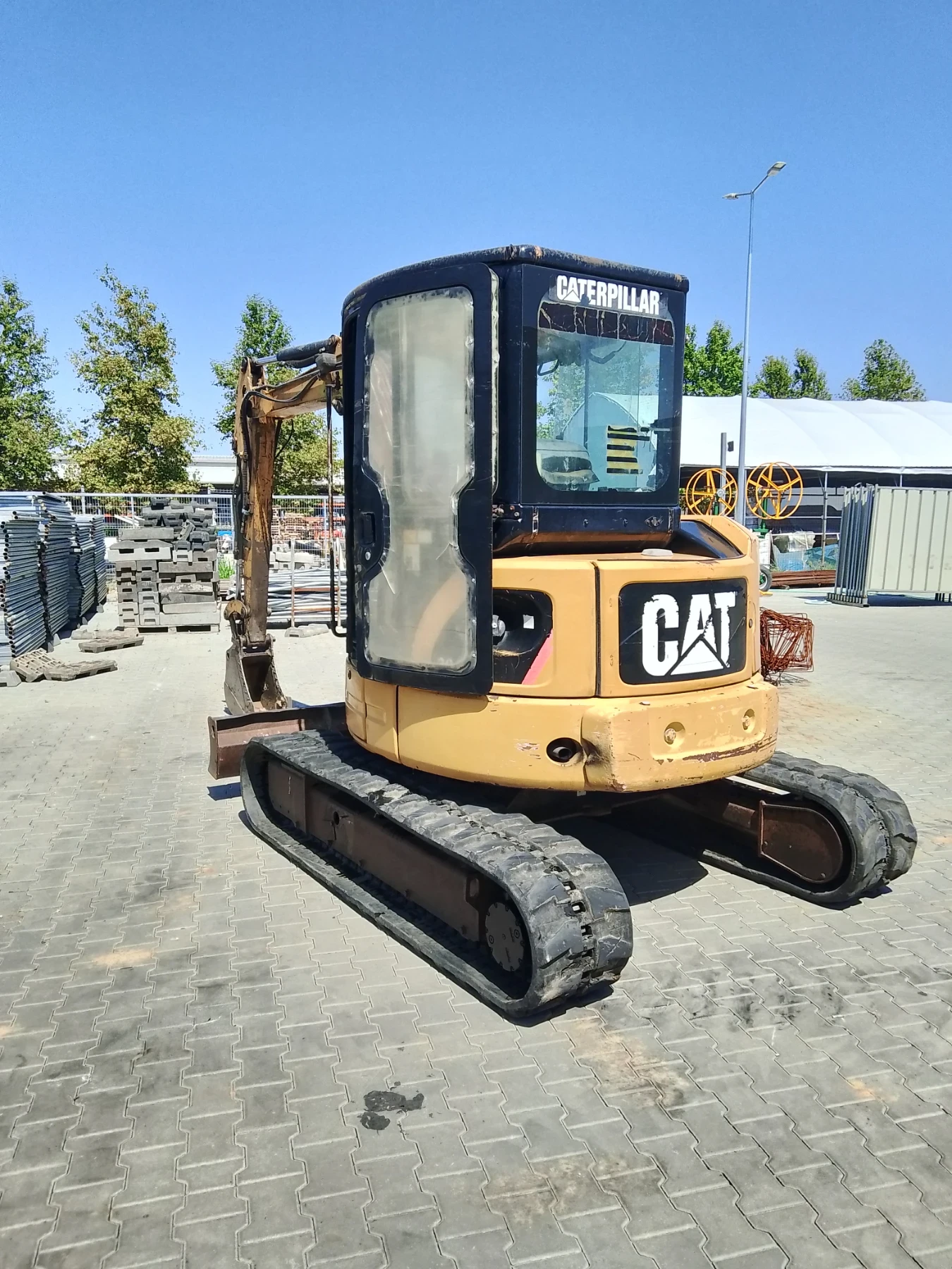 Багер Cat 304C, снимка 6 - Индустриална техника - 56011683