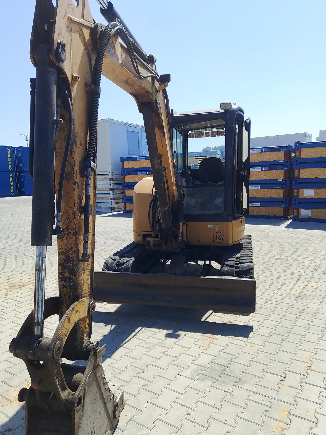 Багер Cat 304C, снимка 2 - Индустриална техника - 56011683