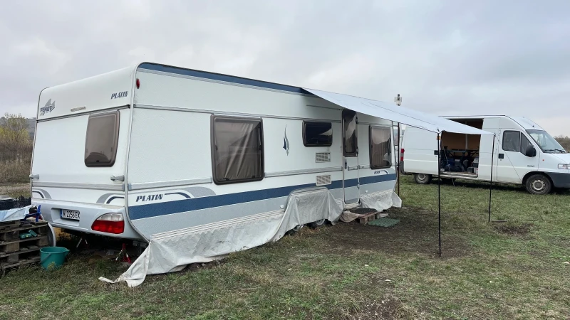 Каравана Fendt Platin 650, снимка 4 - Каравани и кемпери - 52597816