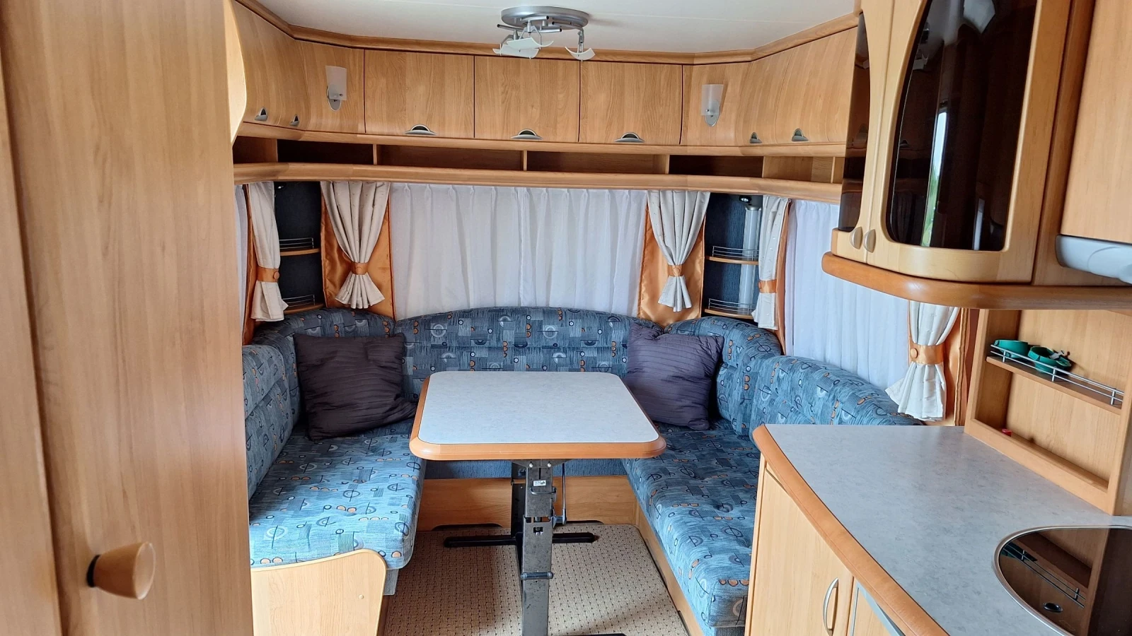 Каравана Hobby 540 Excellent easy, снимка 6 - Каравани и кемпери - 54767482